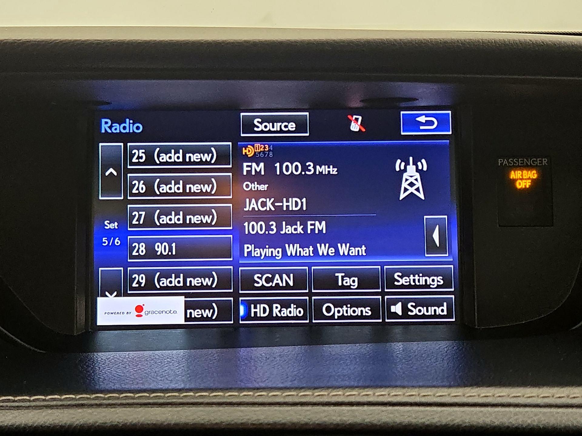 Thumbnail: 2015 Lexus ES - 16