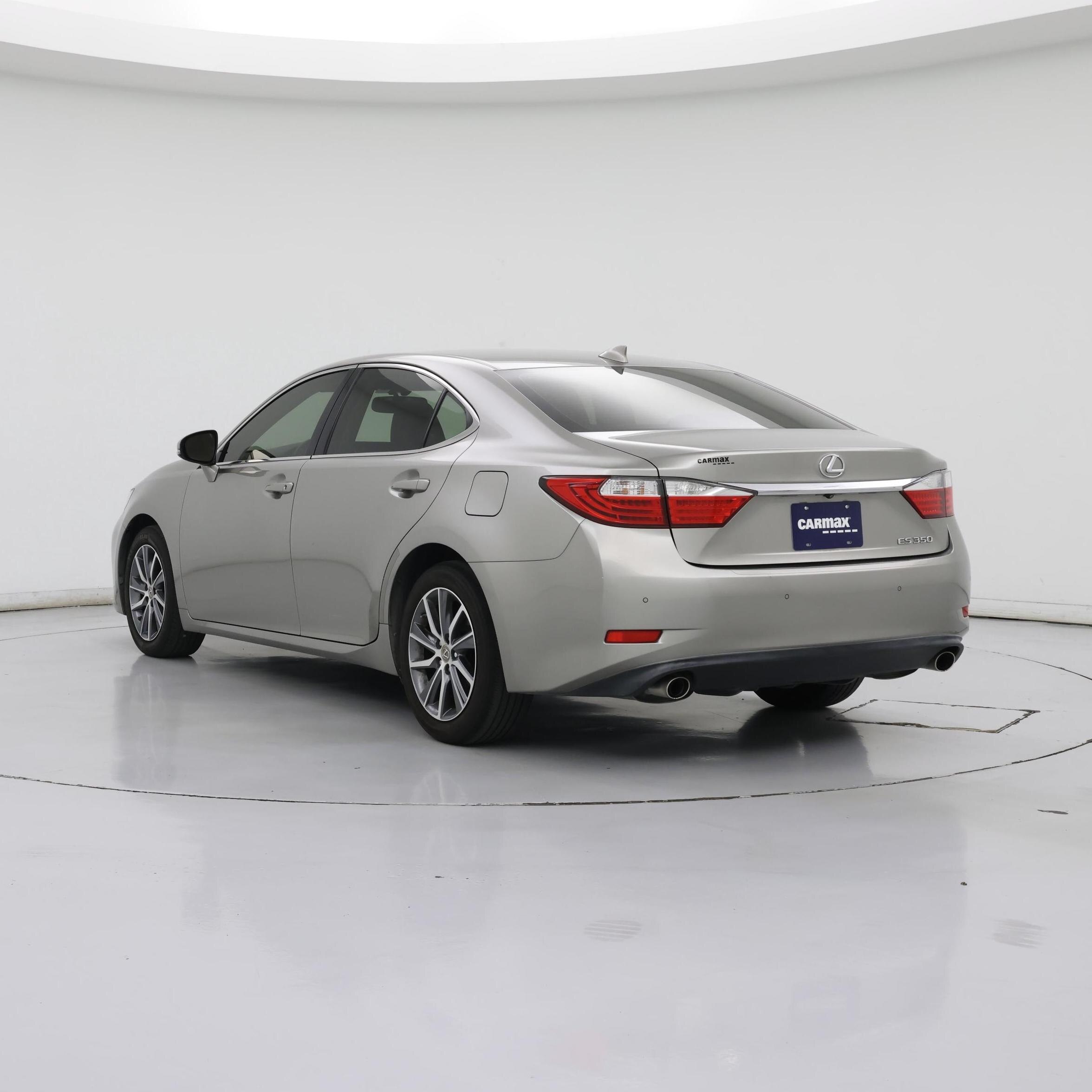 Thumbnail: 2015 Lexus ES - 2