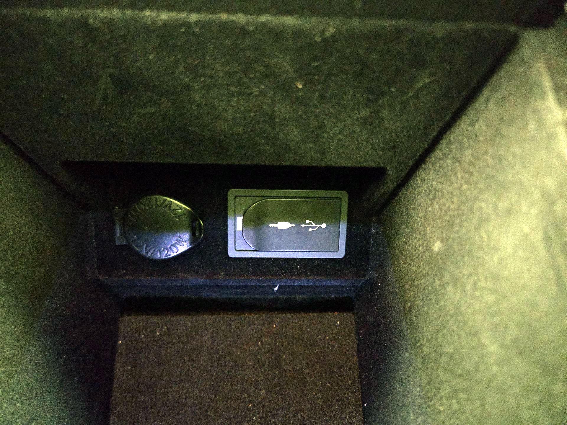 Thumbnail: 2015 Lexus ES - 19