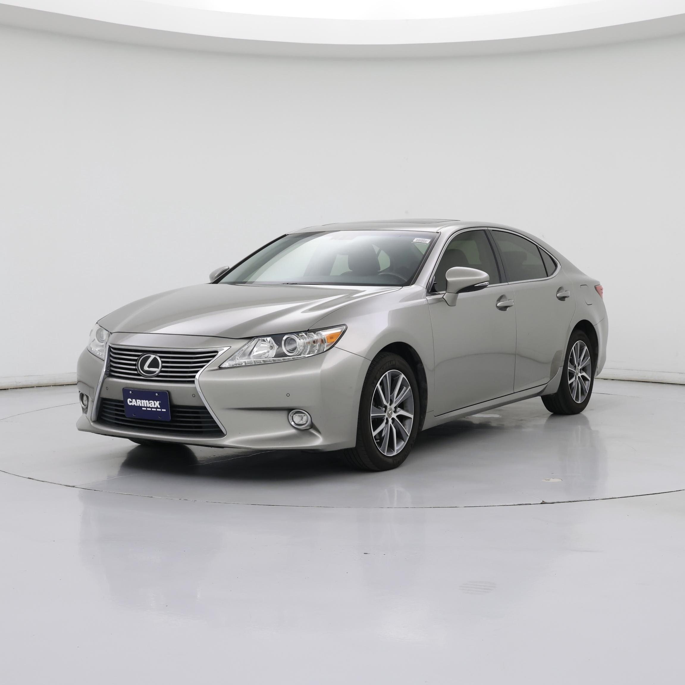 Thumbnail: 2015 Lexus ES - 4