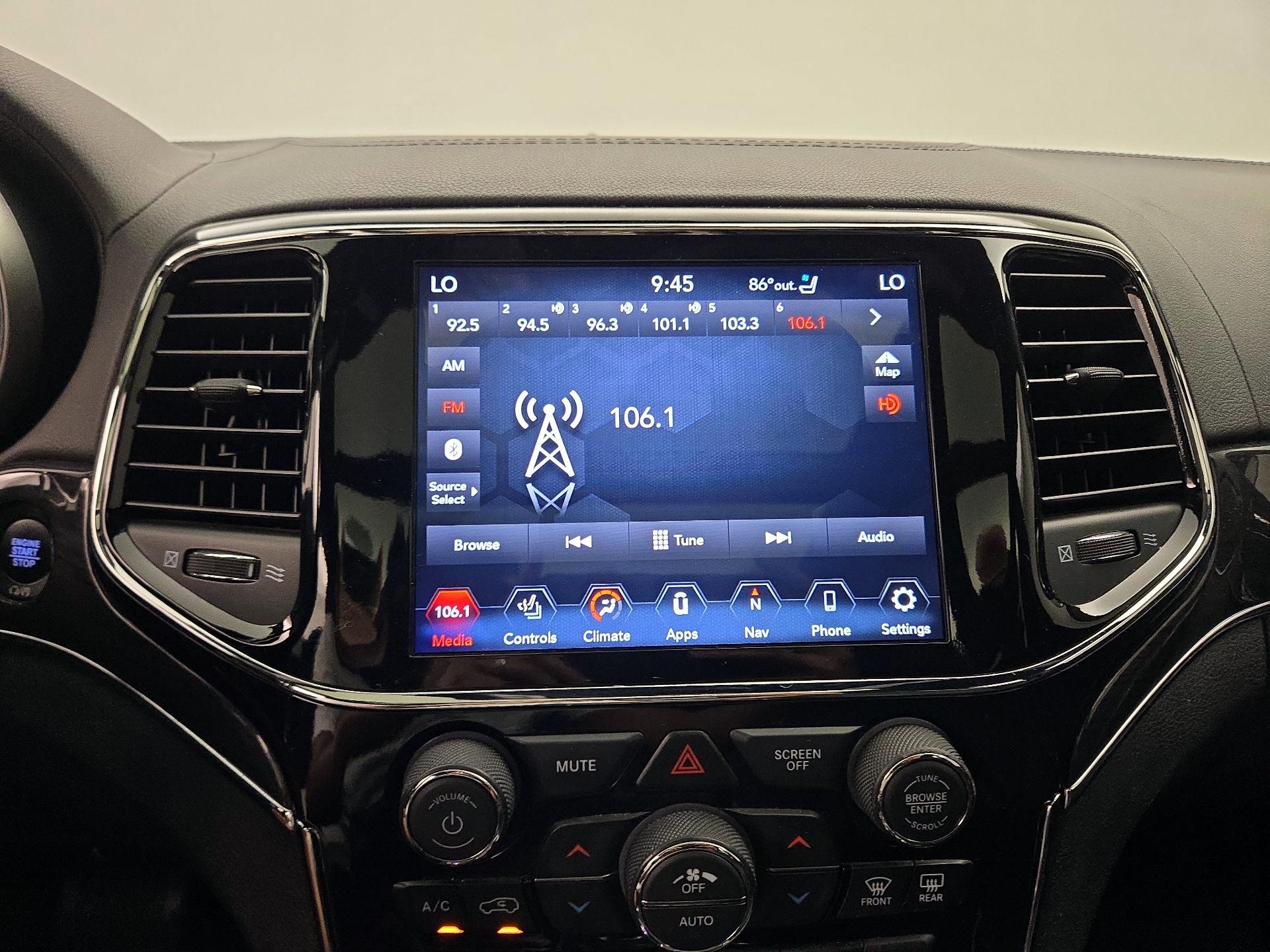 Thumbnail: 2021 Jeep Grand Cherokee - 16