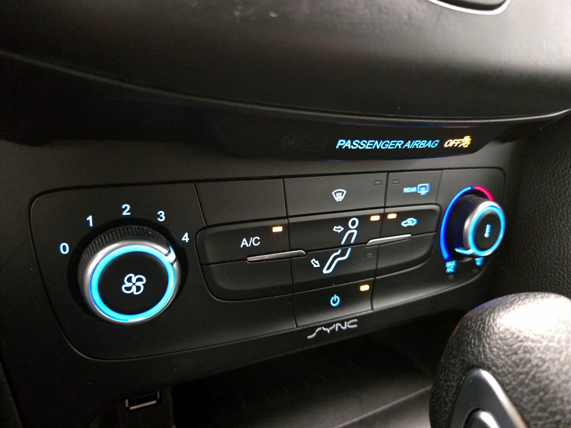 Thumbnail: 2018 Ford Focus - 16