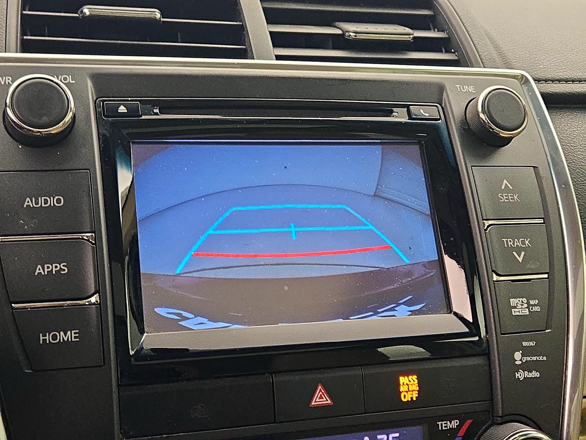 Thumbnail: 2015 Toyota Camry - 14