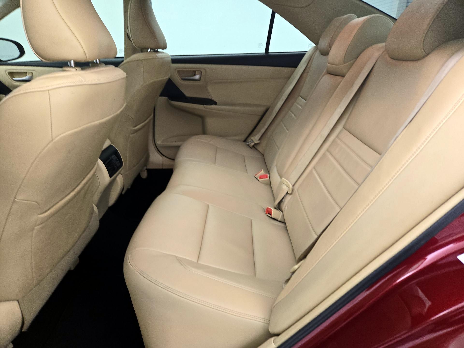 Thumbnail: 2015 Toyota Camry - 20