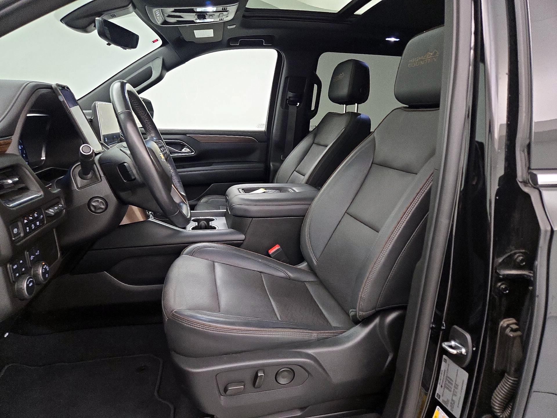 Thumbnail: 2022 Chevrolet Suburban - 11