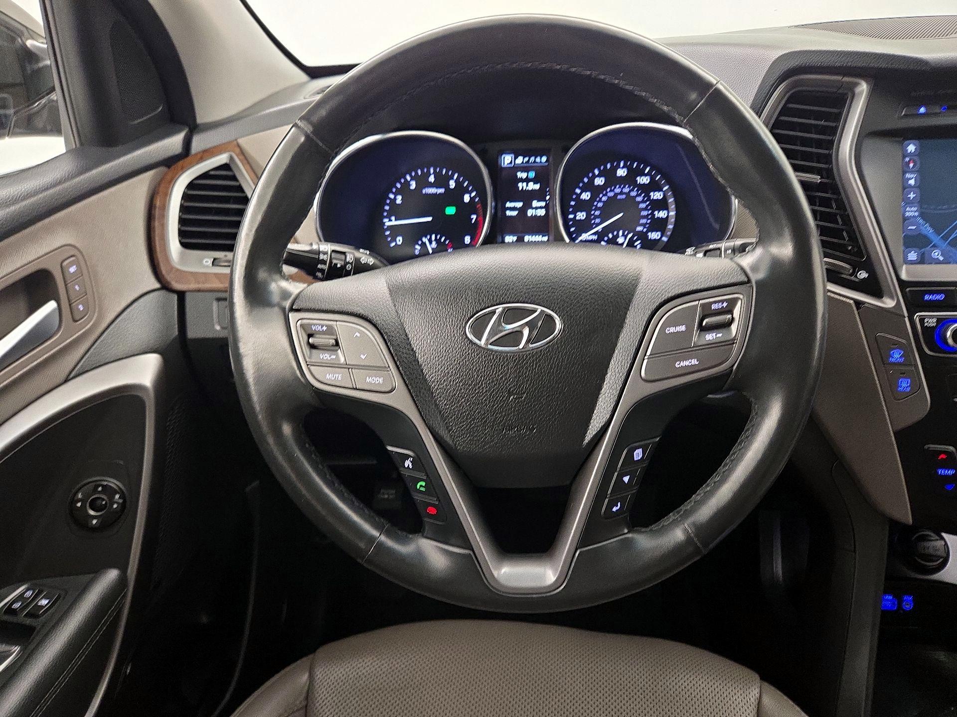 Thumbnail: 2018 Hyundai Santa Fe - 10