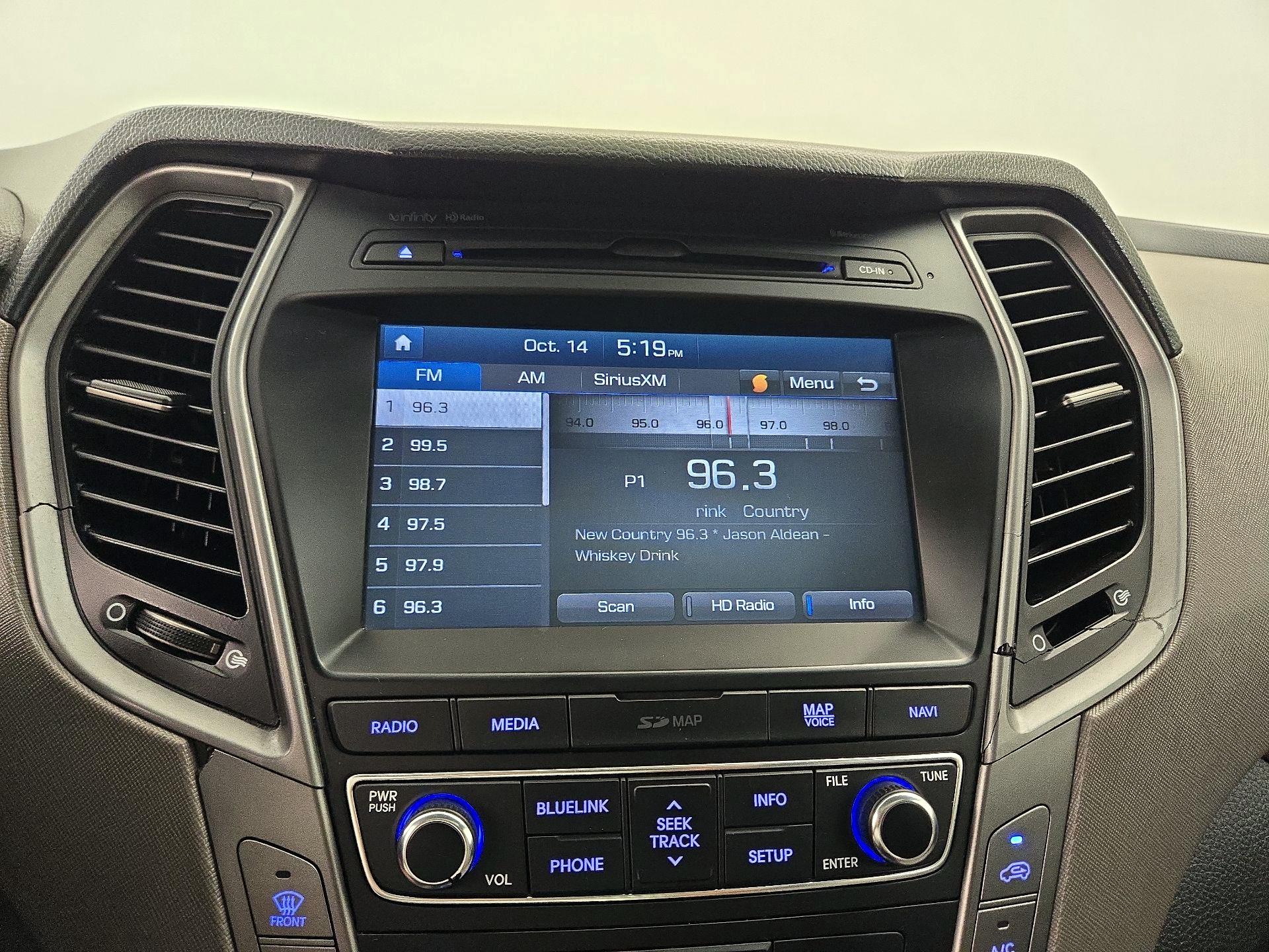 Thumbnail: 2018 Hyundai Santa Fe - 16
