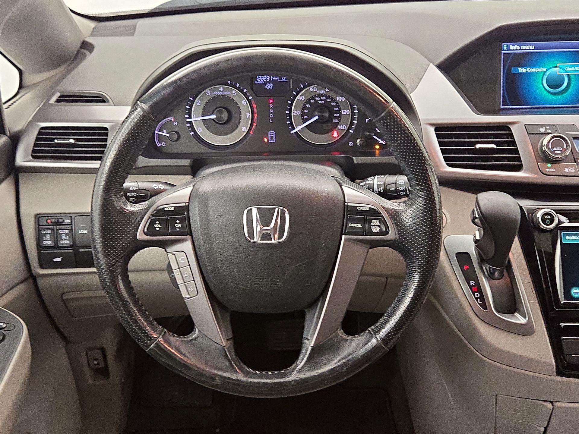 Thumbnail: 2014 Honda Odyssey - 10