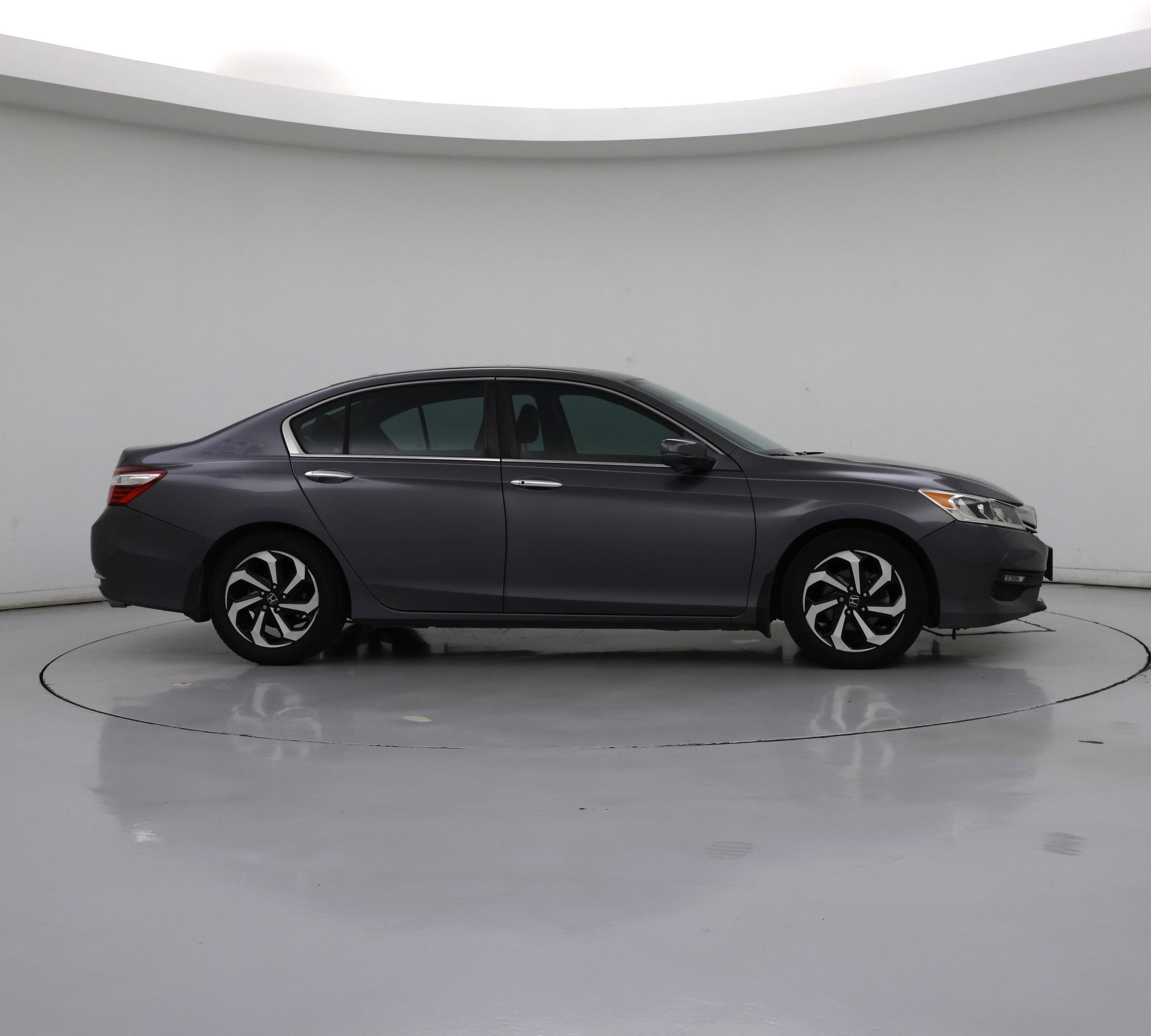 Thumbnail: 2017 Honda Accord - 7