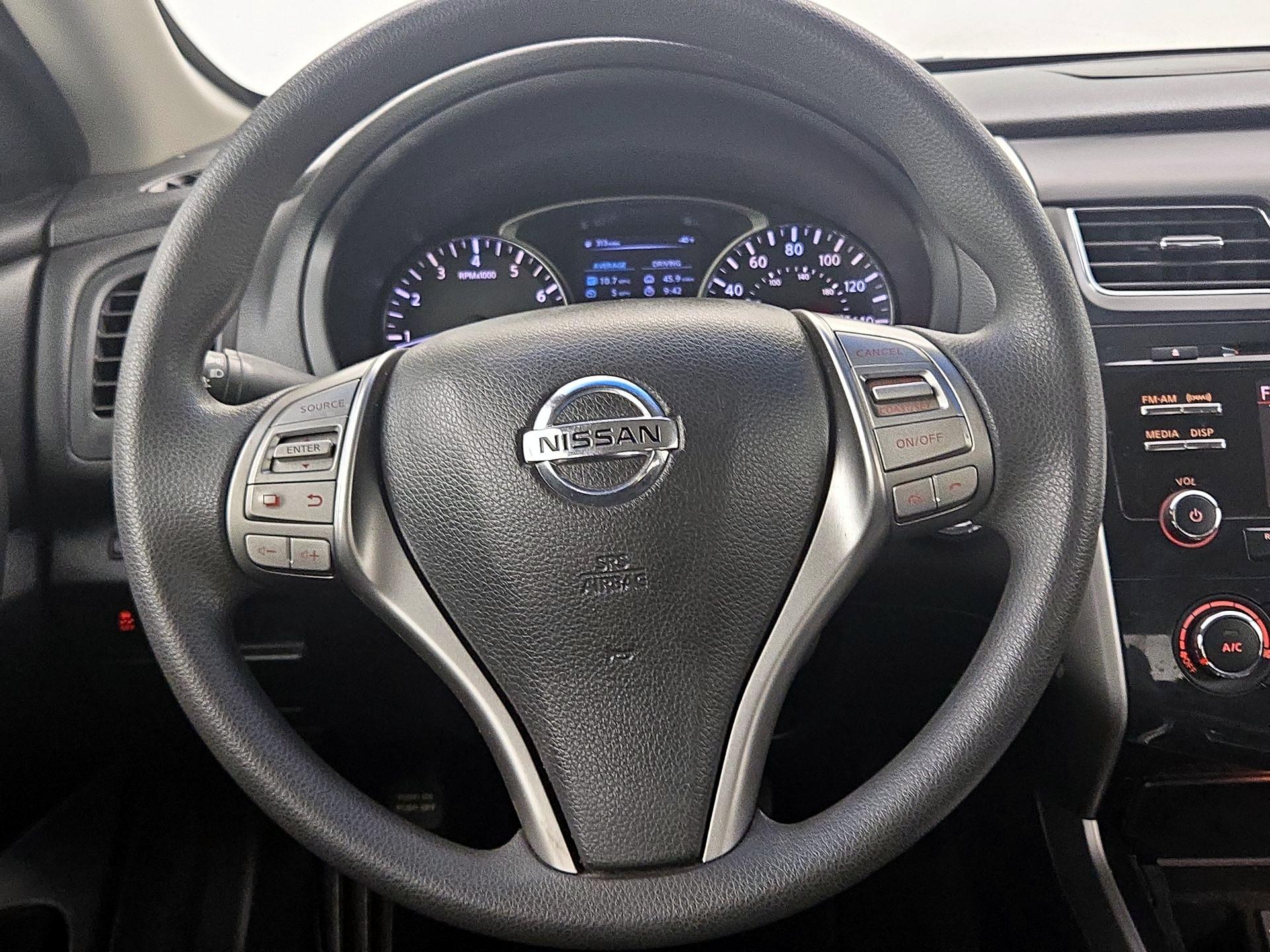 Thumbnail: 2014 Nissan Altima - 10