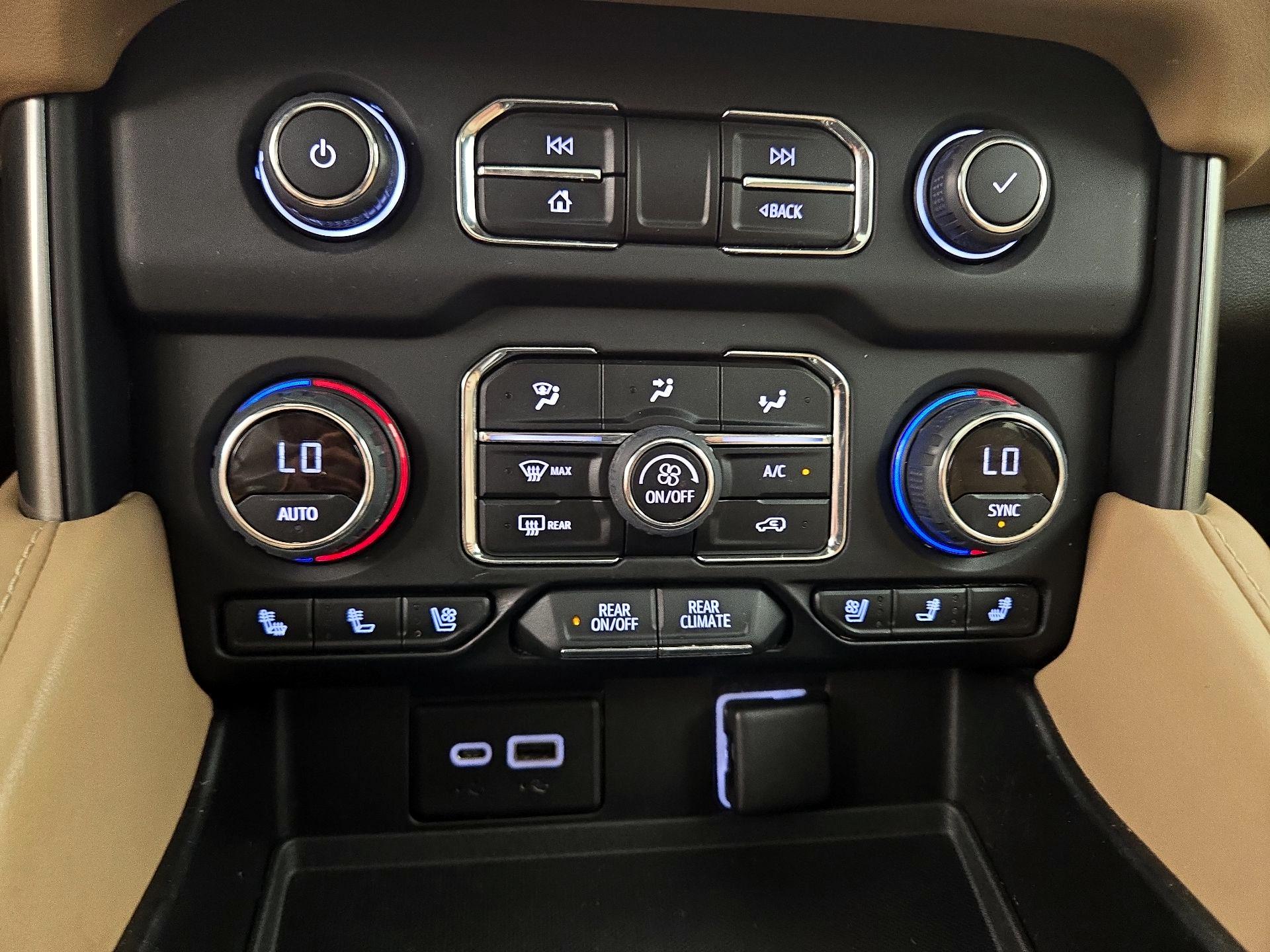 Thumbnail: 2021 Chevrolet Suburban - 17