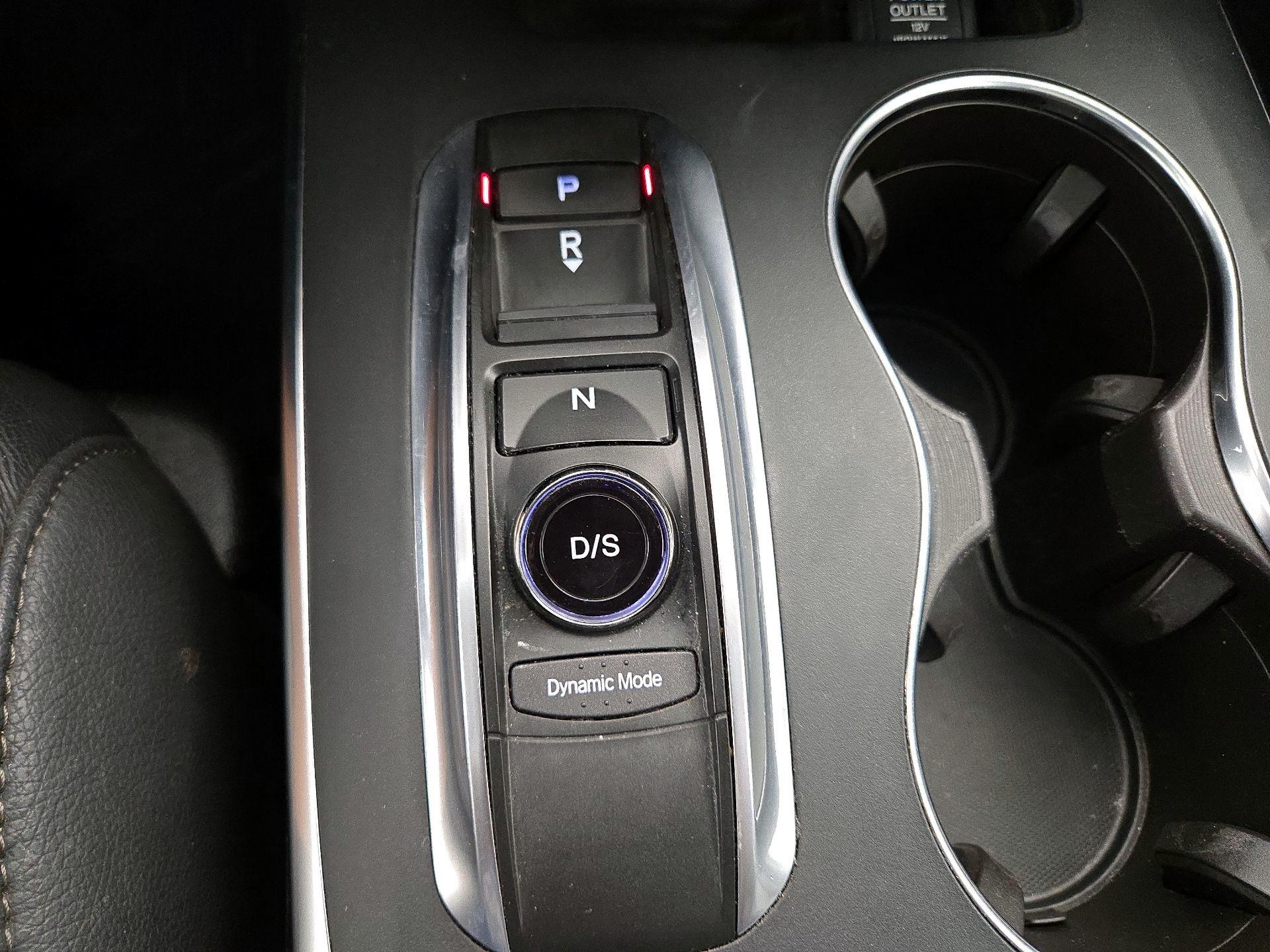 Thumbnail: 2017 Acura MDX - 18