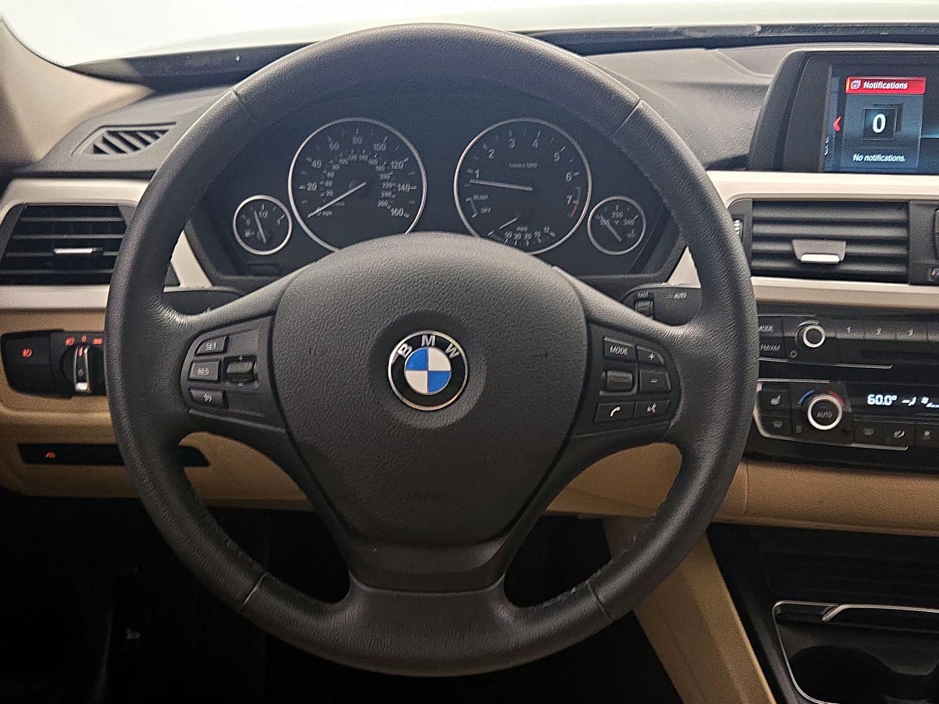 Thumbnail: 2018 BMW 3 Series - 10