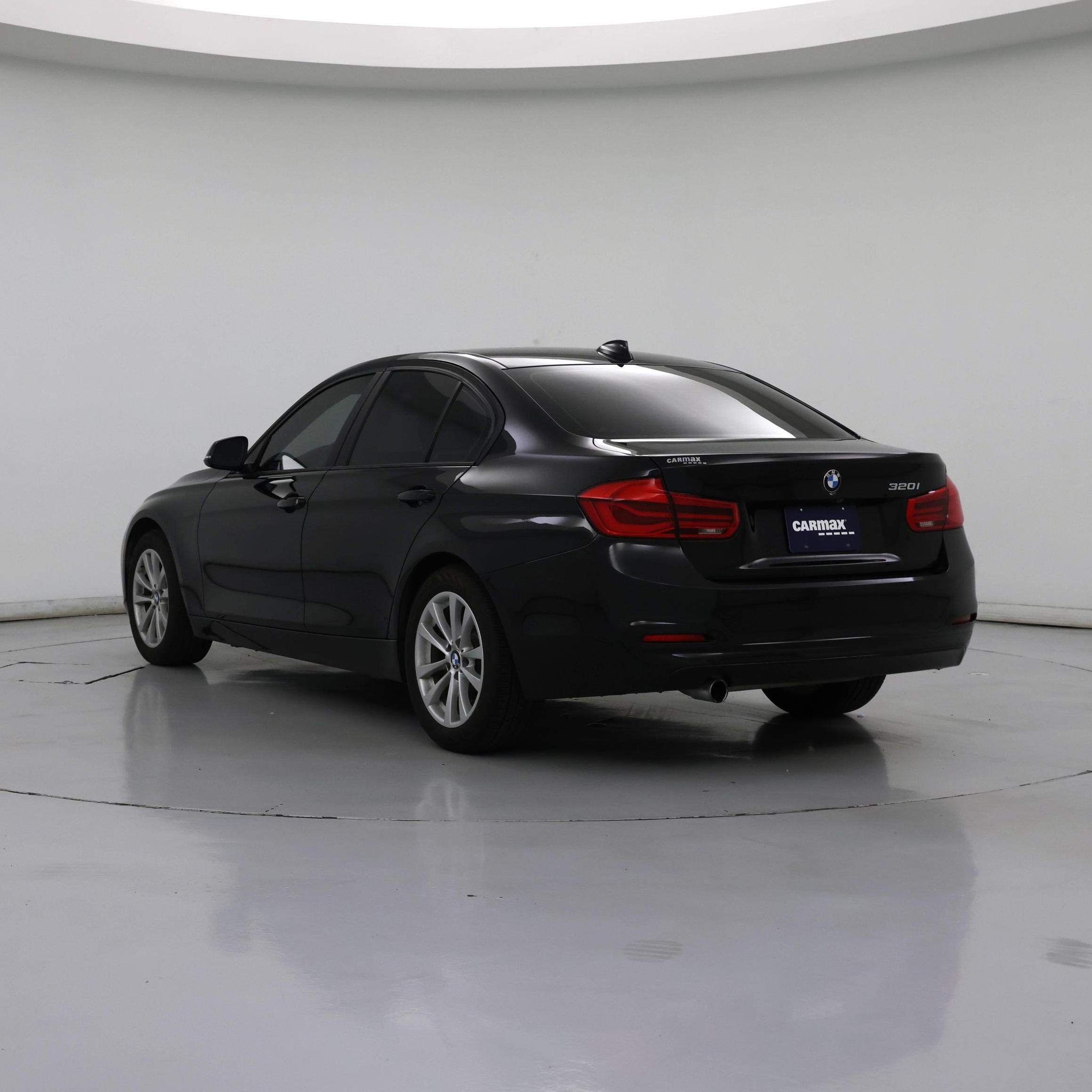 Thumbnail: 2018 BMW 3 Series - 2