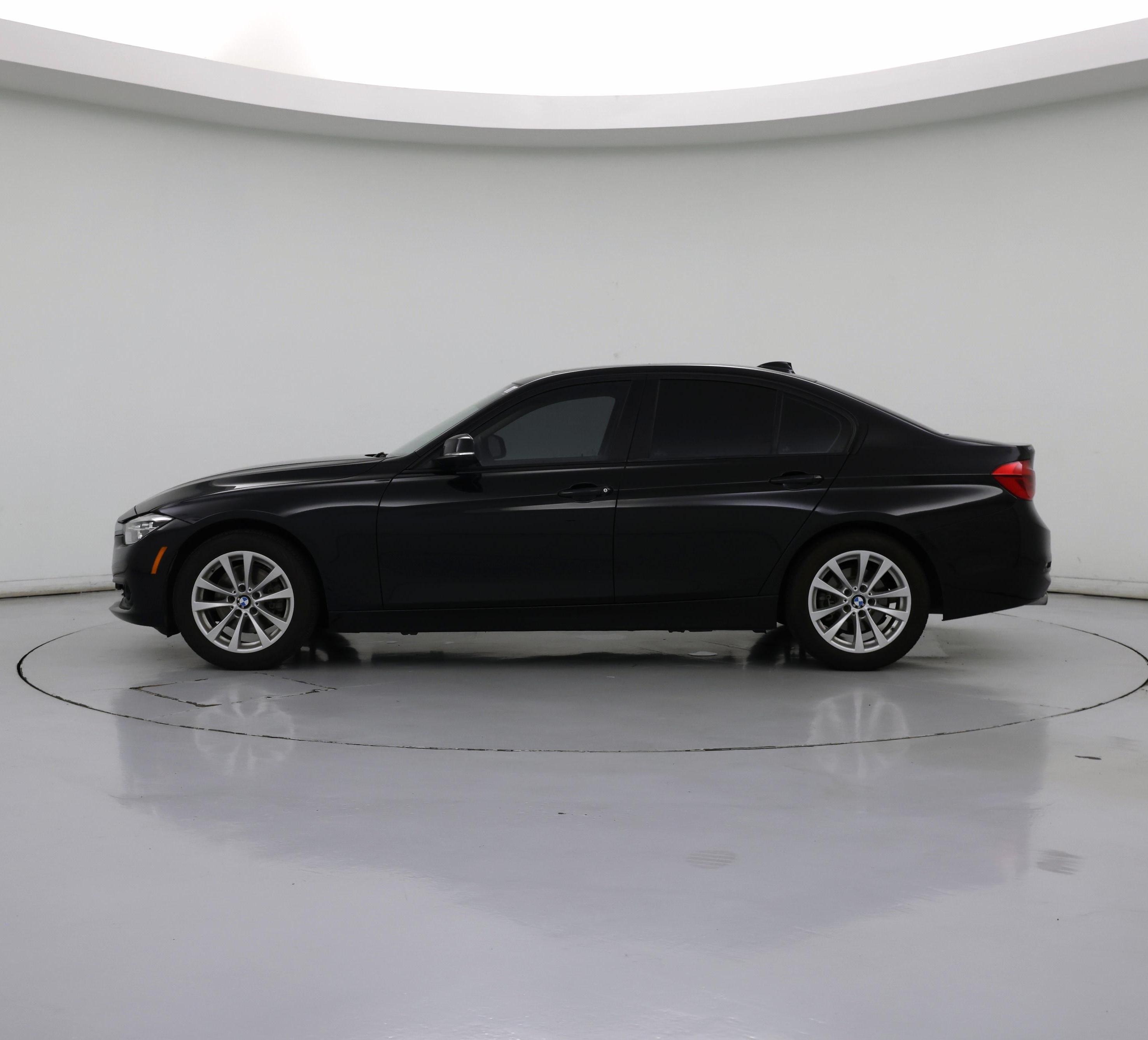 Thumbnail: 2018 BMW 3 Series - 3