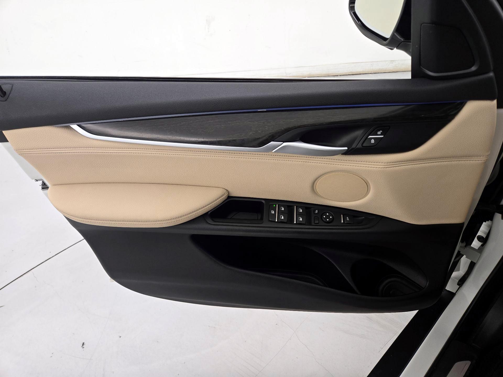 Thumbnail: 2017 BMW X5 - 12