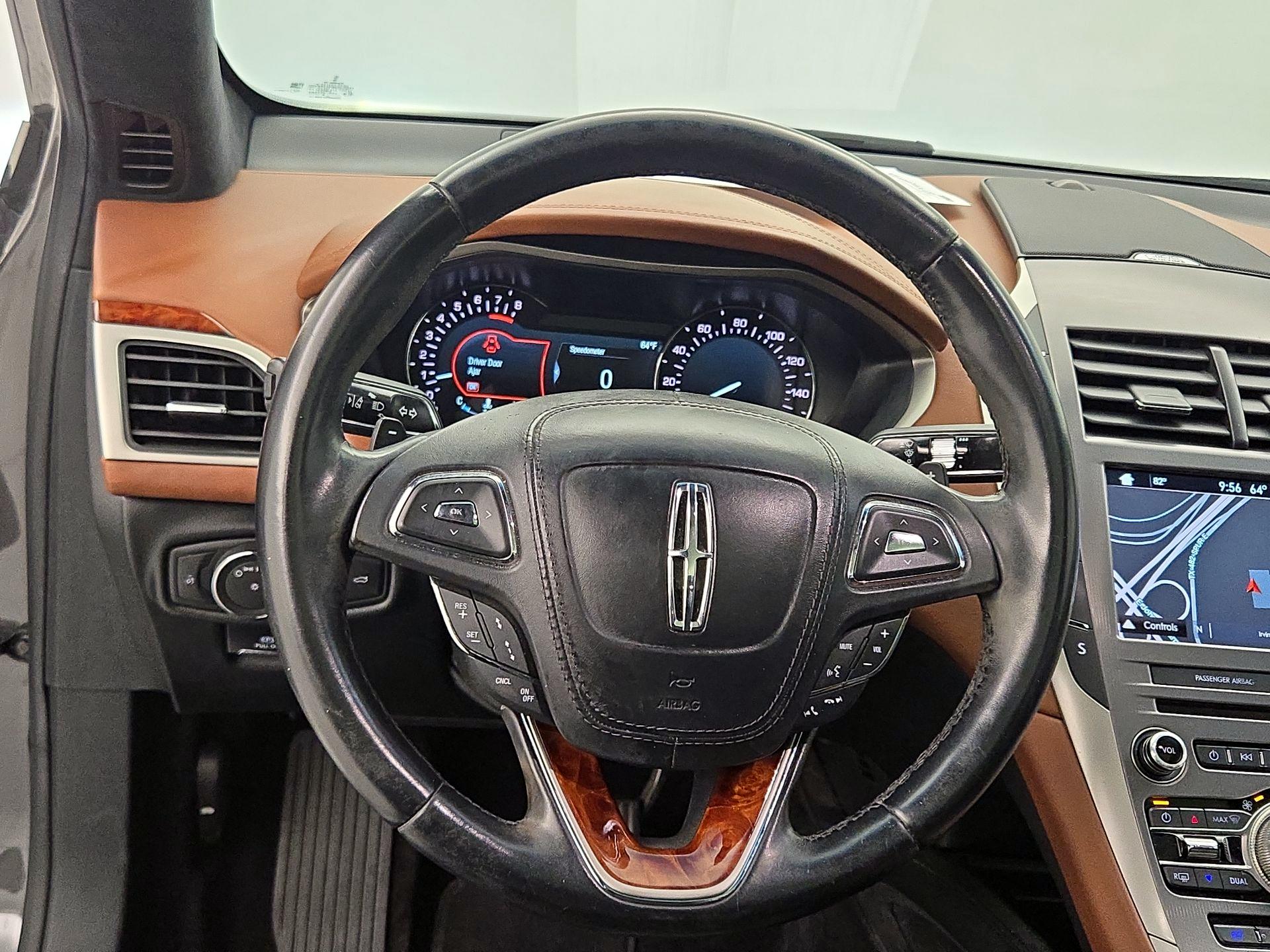 Thumbnail: 2017 Lincoln MKZ - 10