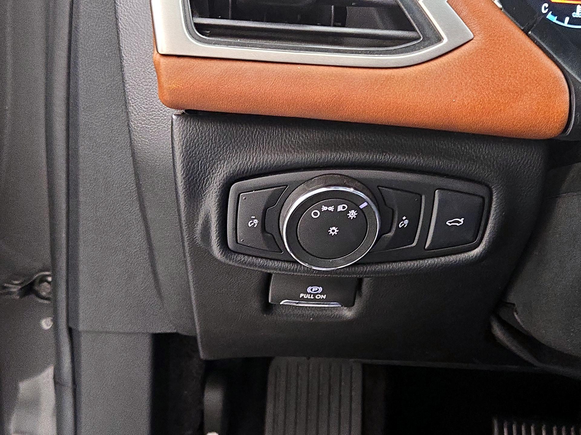 Thumbnail: 2017 Lincoln MKZ - 13