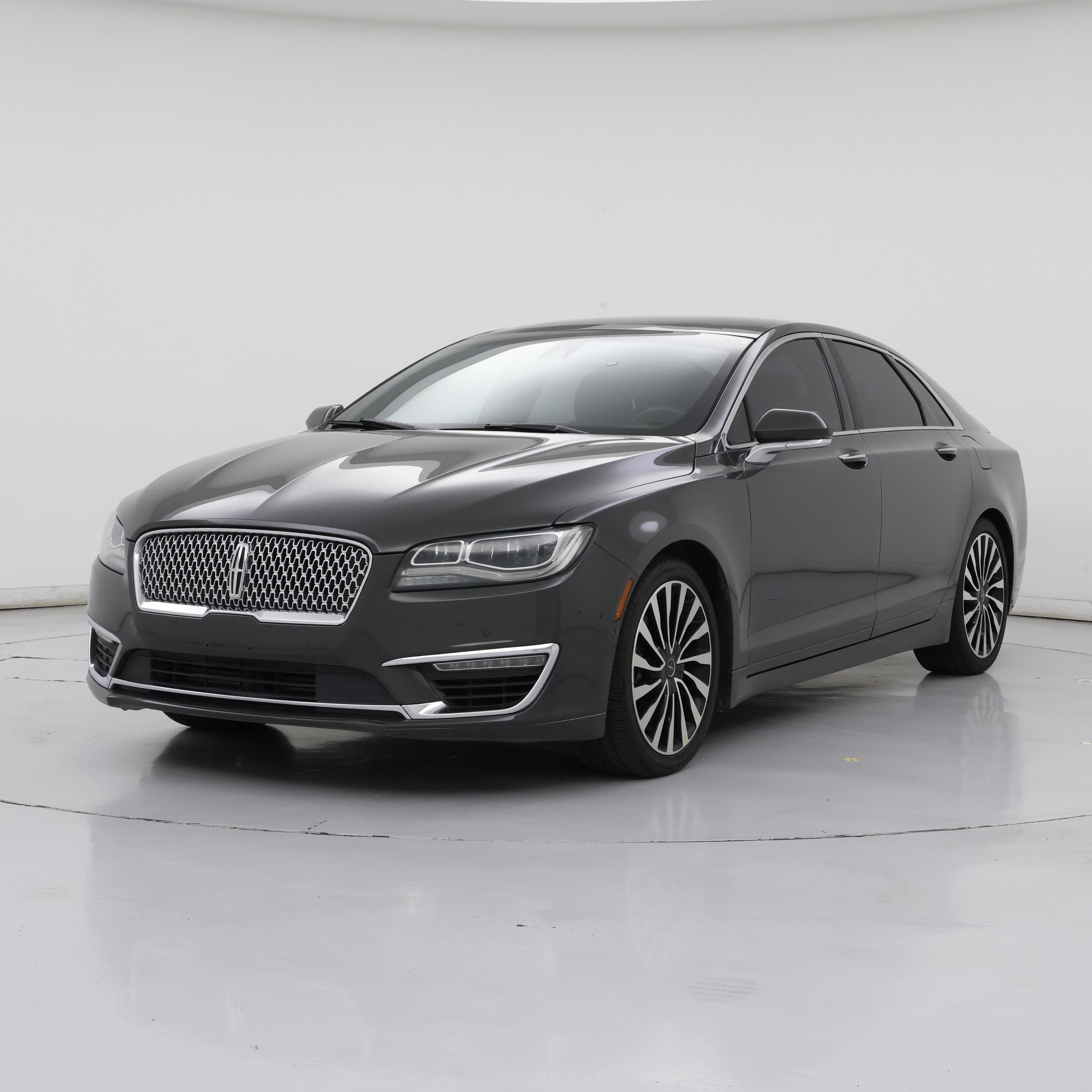 Thumbnail: 2017 Lincoln MKZ - 4