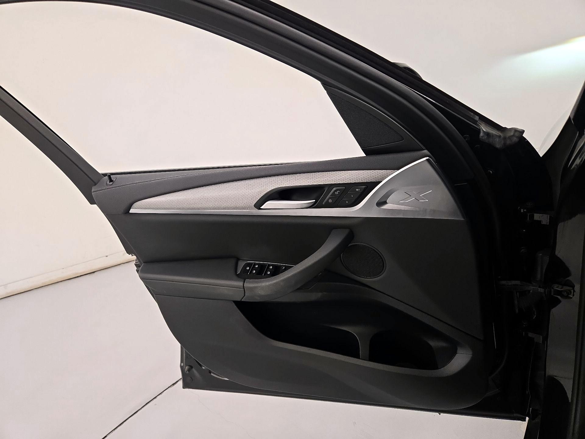 Thumbnail: 2019 BMW X3 - 12
