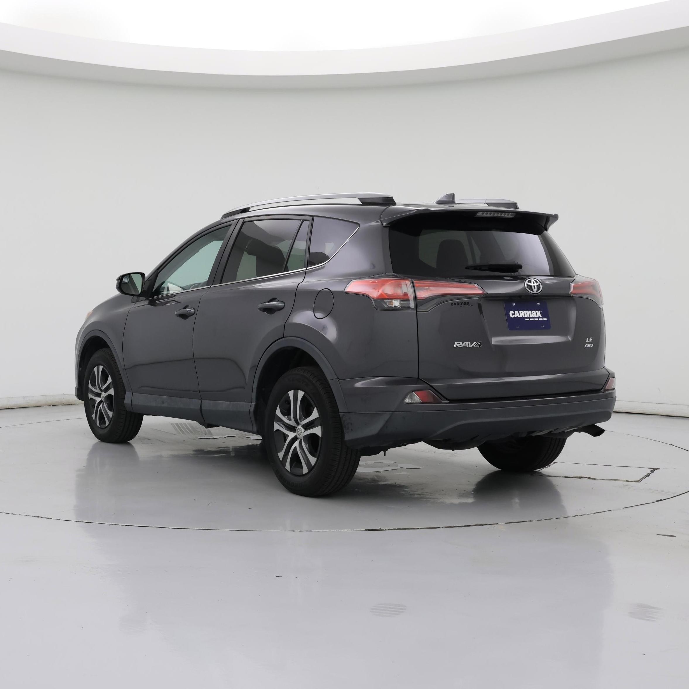 Thumbnail: 2017 Toyota RAV4 - 2