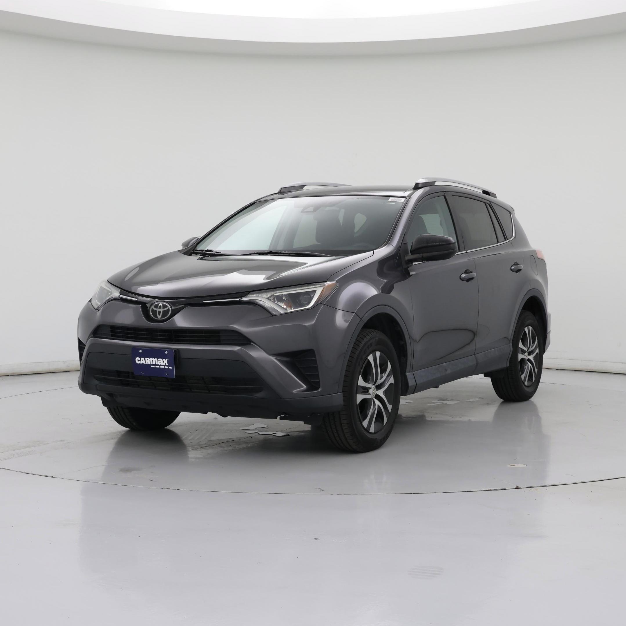 Thumbnail: 2017 Toyota RAV4 - 4
