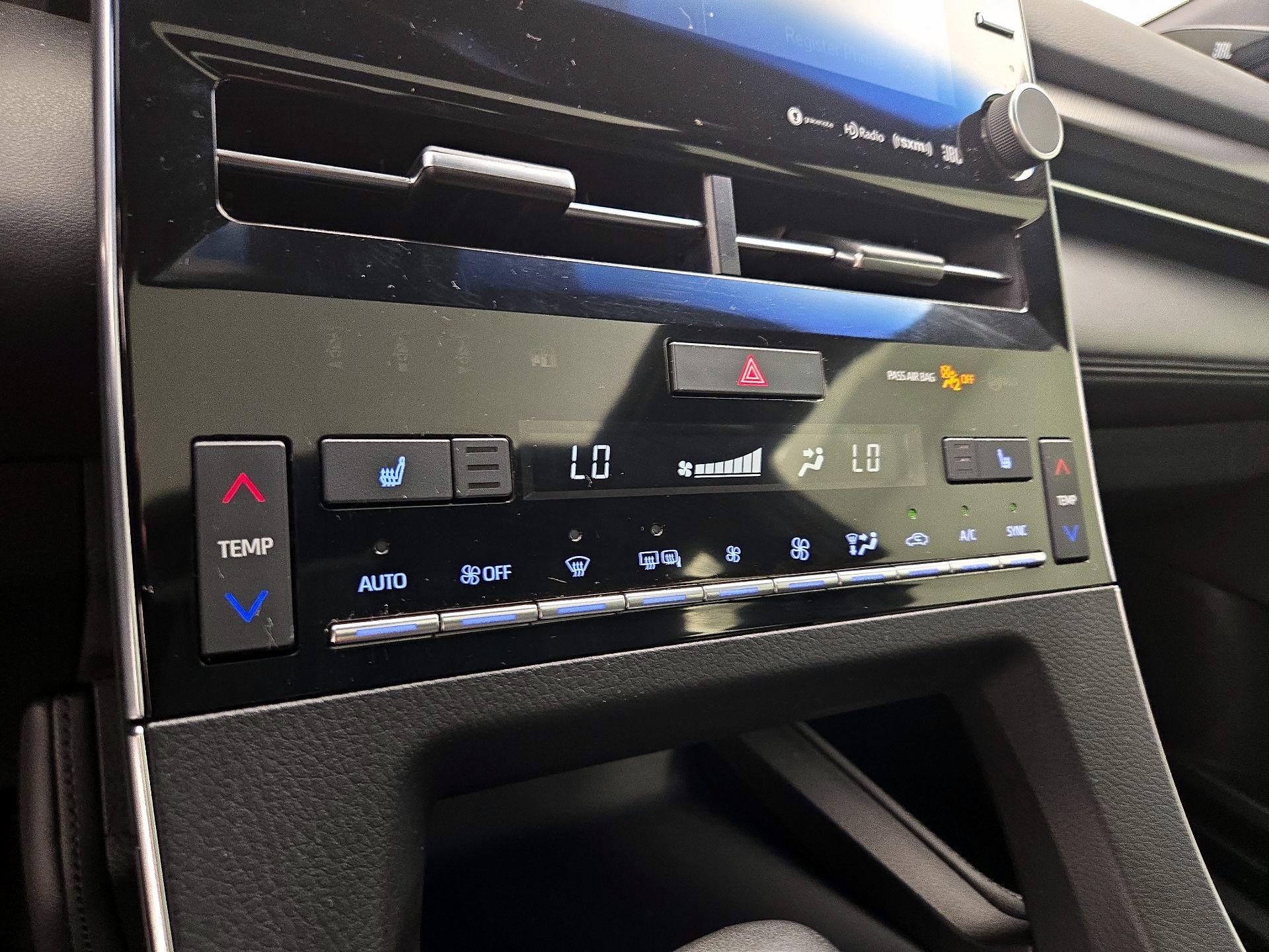 Thumbnail: 2019 Toyota Avalon - 16