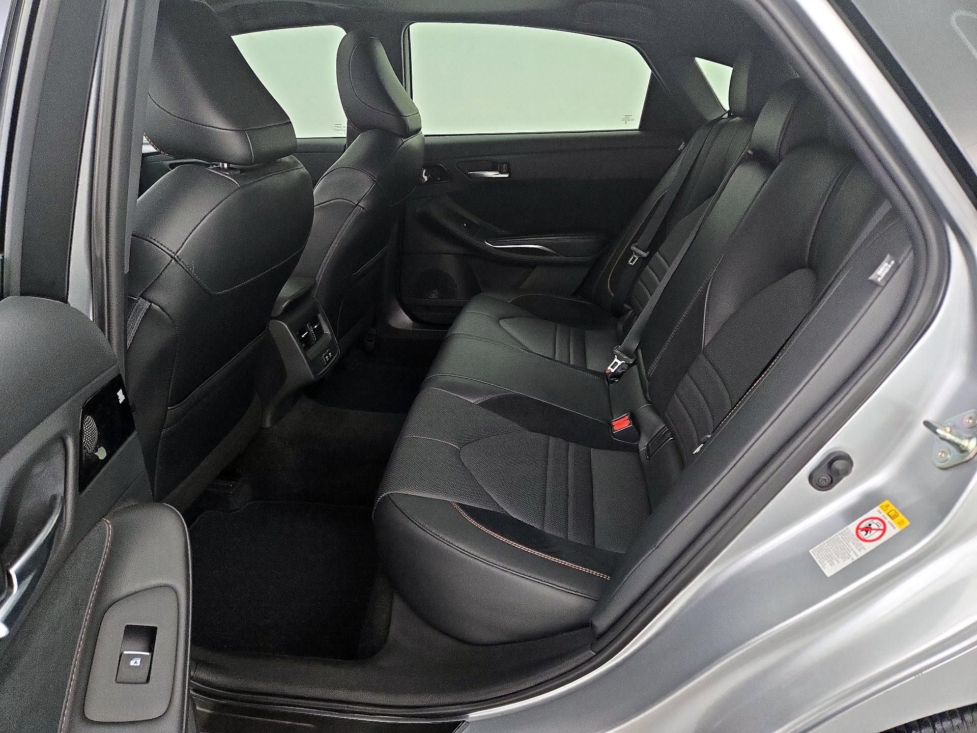 Thumbnail: 2019 Toyota Avalon - 18