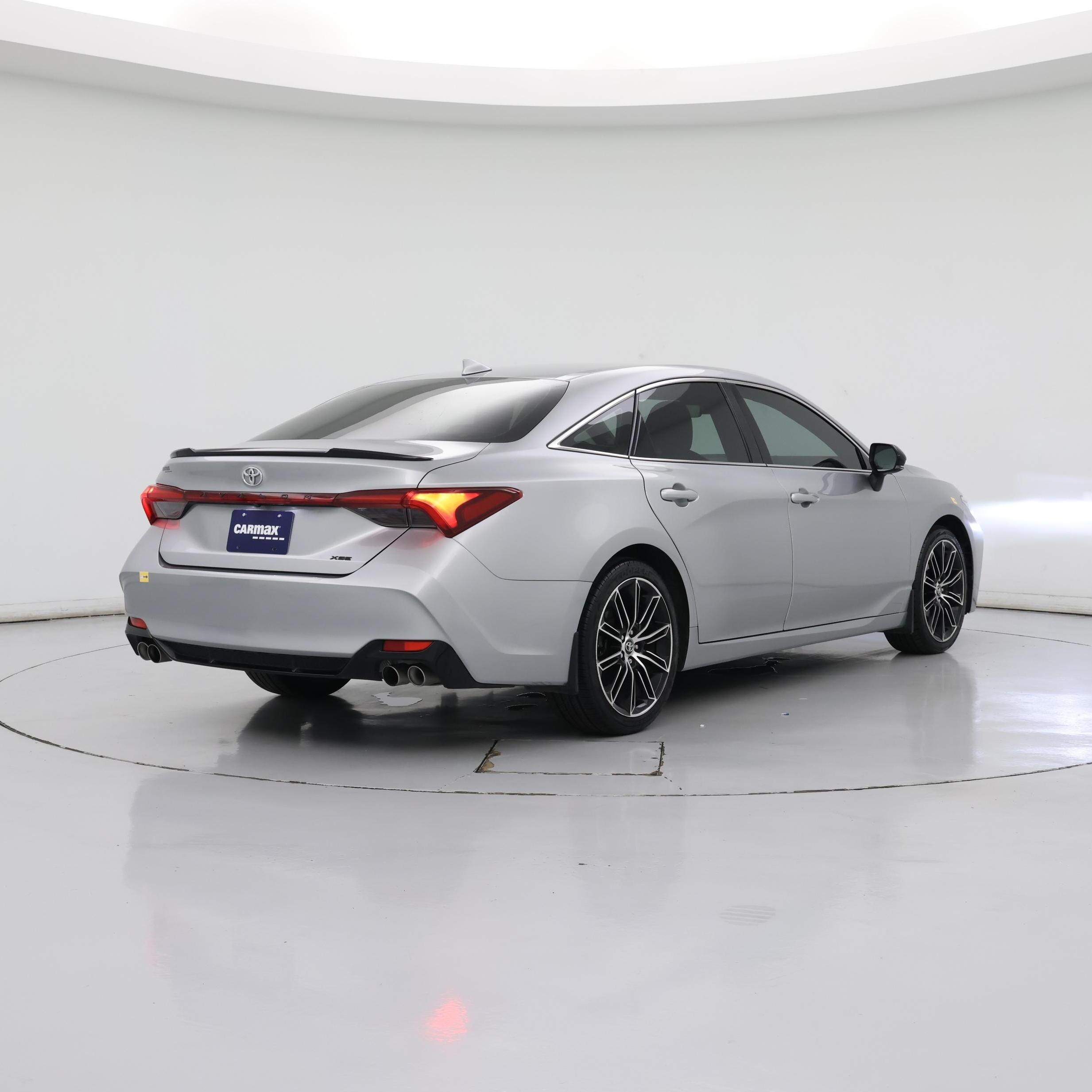 Thumbnail: 2019 Toyota Avalon - 8
