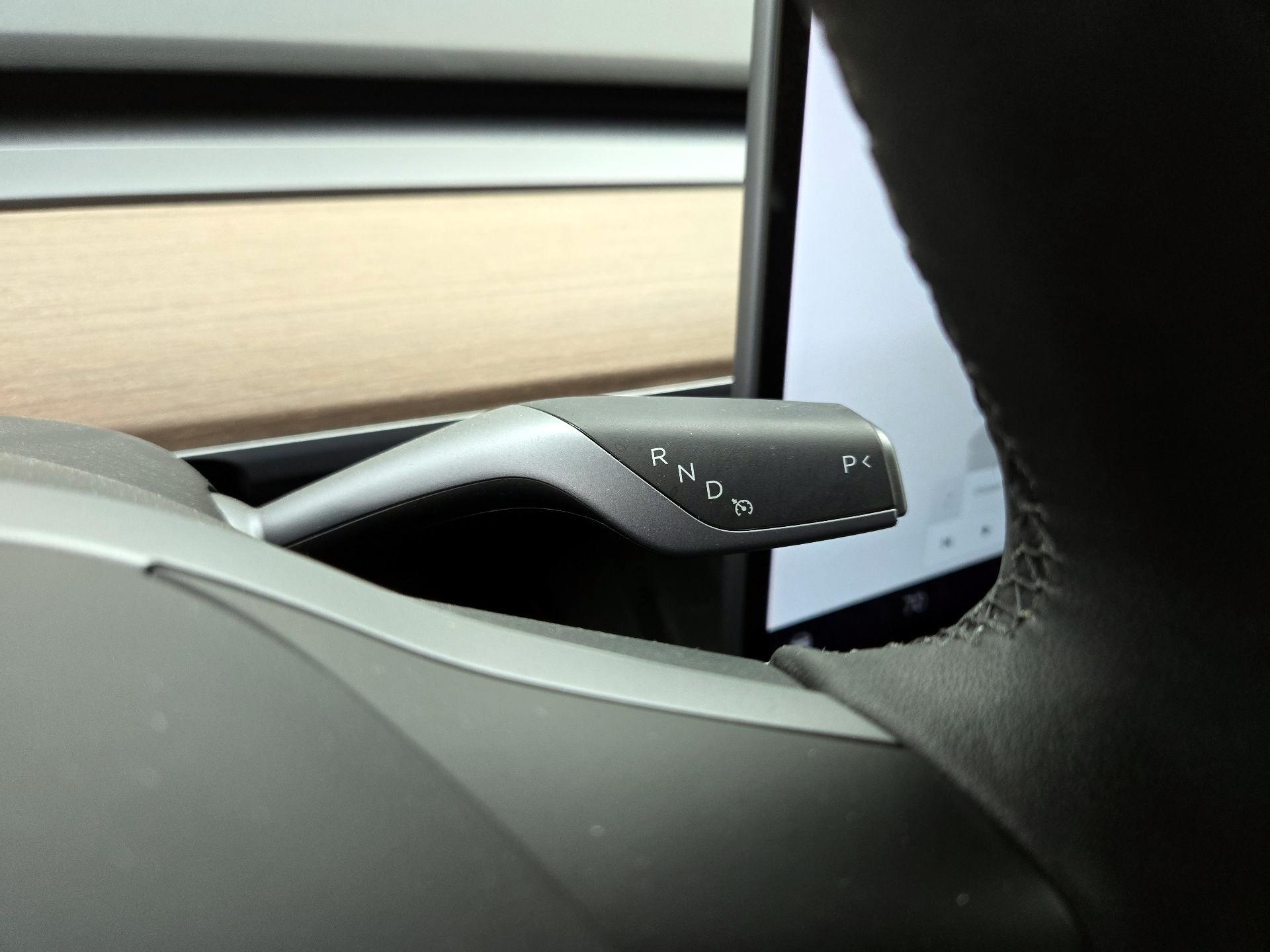 Thumbnail: 2023 Tesla Model 3 - 17