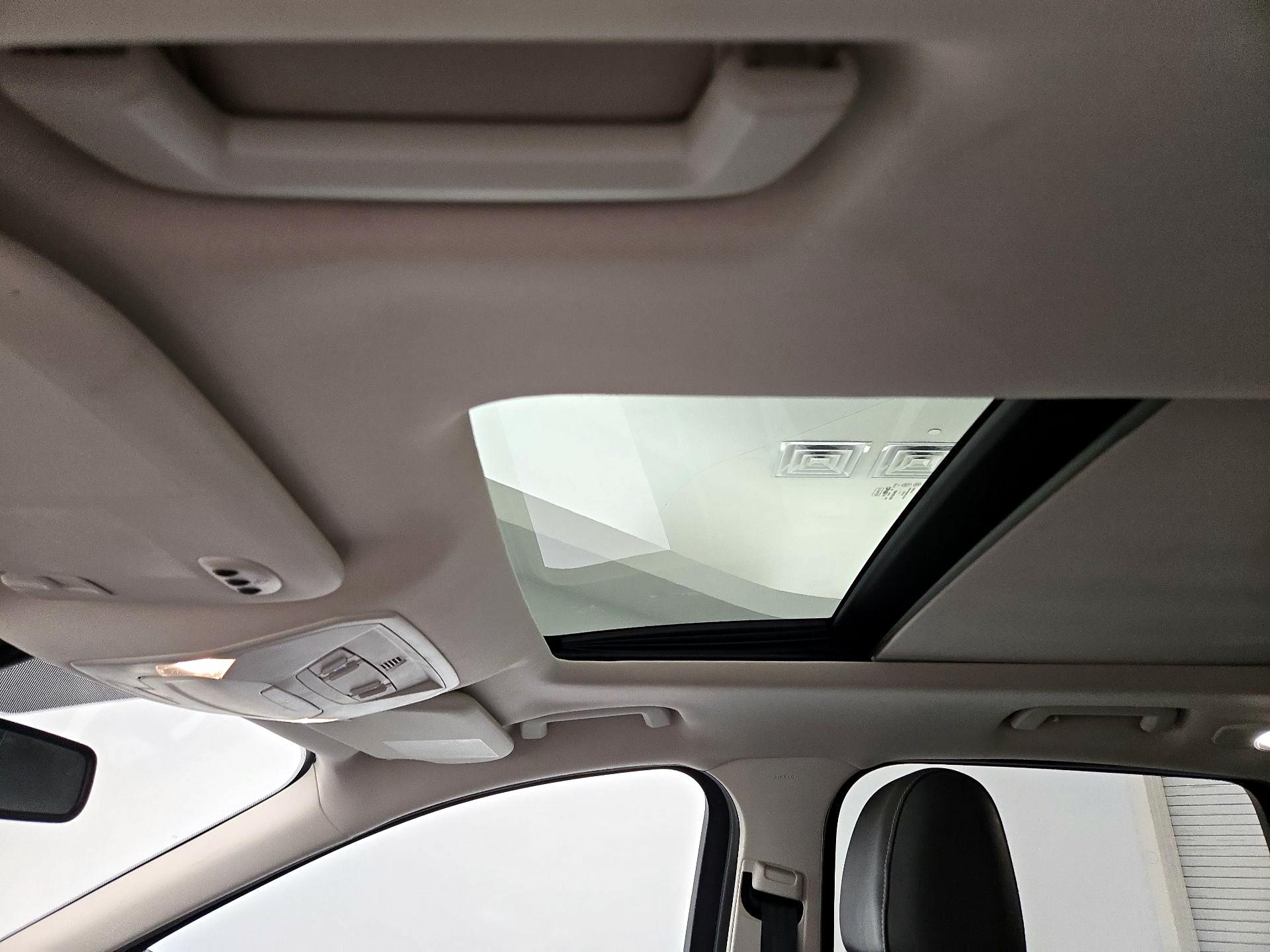 Thumbnail: 2016 Ford Escape - 20