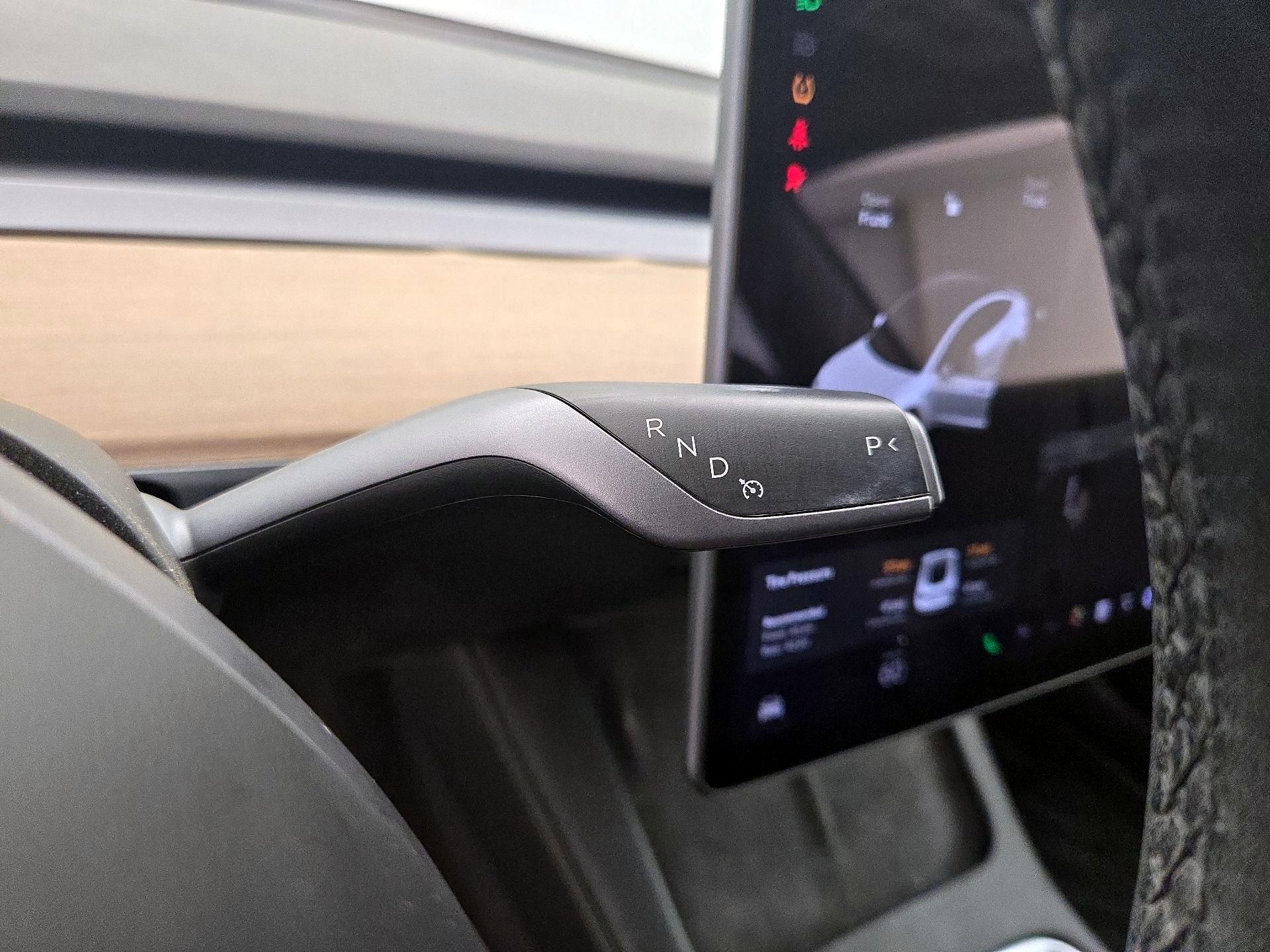 Thumbnail: 2021 Tesla Model 3 - 17