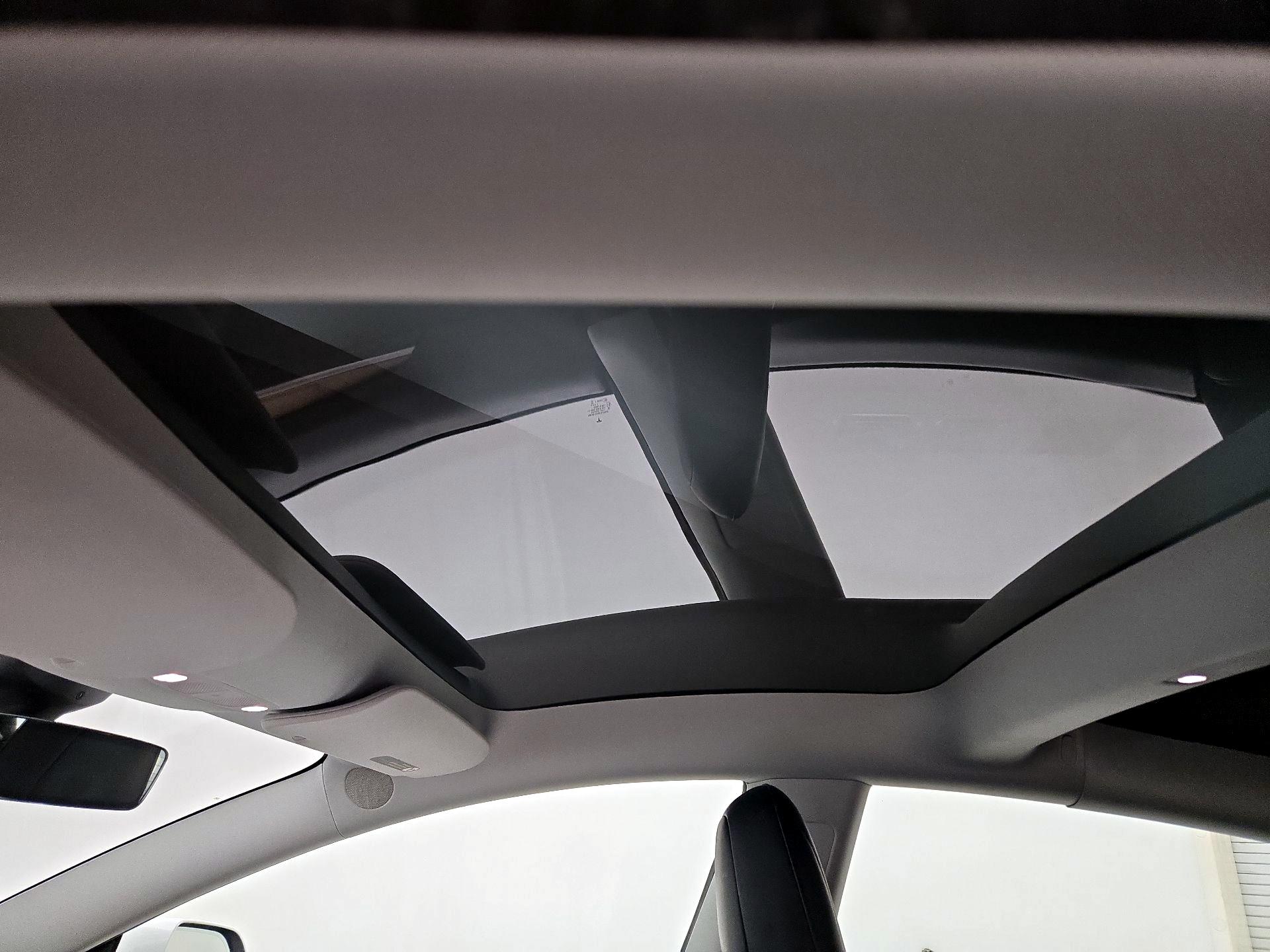 Thumbnail: 2021 Tesla Model 3 - 18