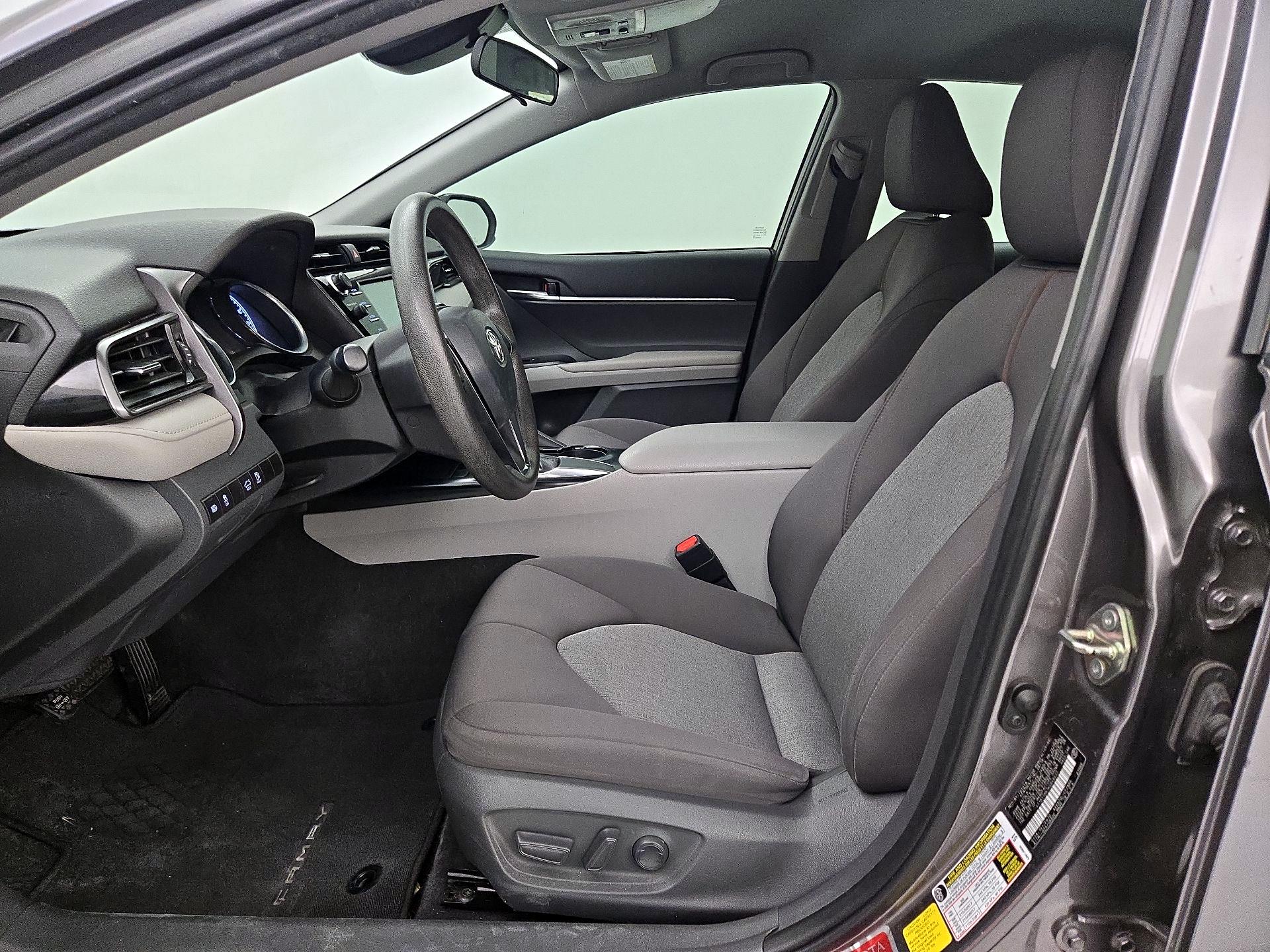 Thumbnail: 2019 Toyota Camry - 11
