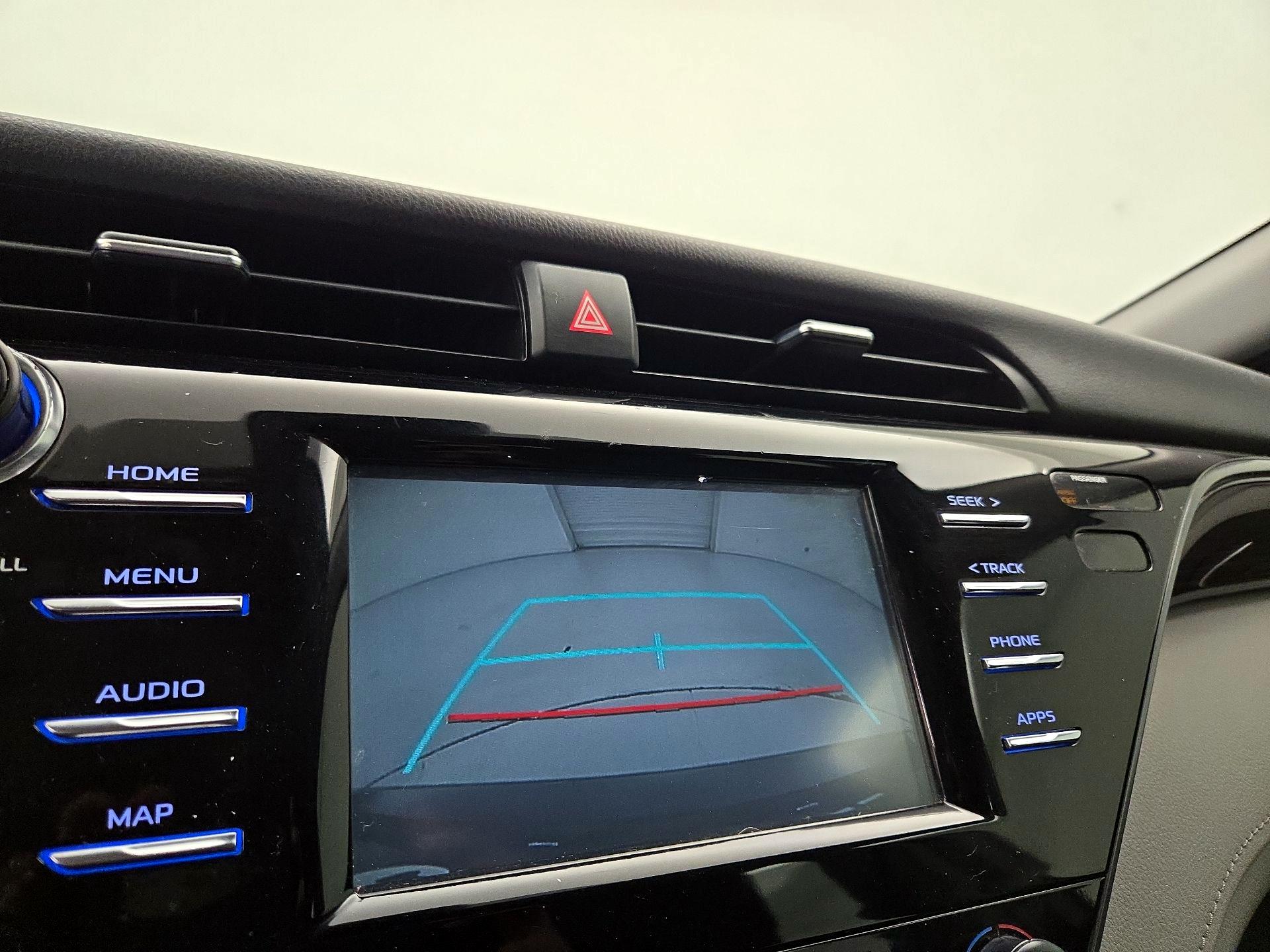 Thumbnail: 2019 Toyota Camry - 14