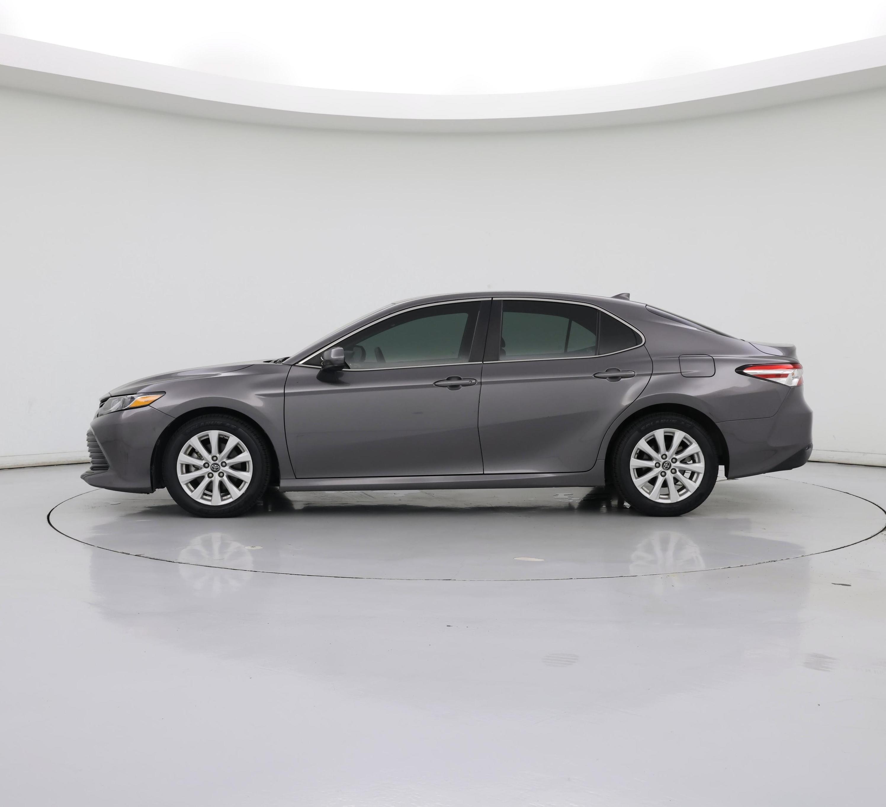 Thumbnail: 2019 Toyota Camry - 3