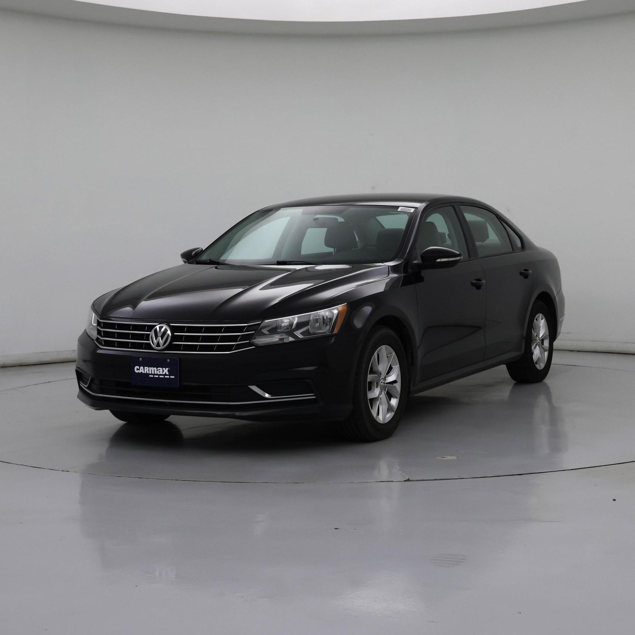 Thumbnail: 2018 Volkswagen Passat - 4