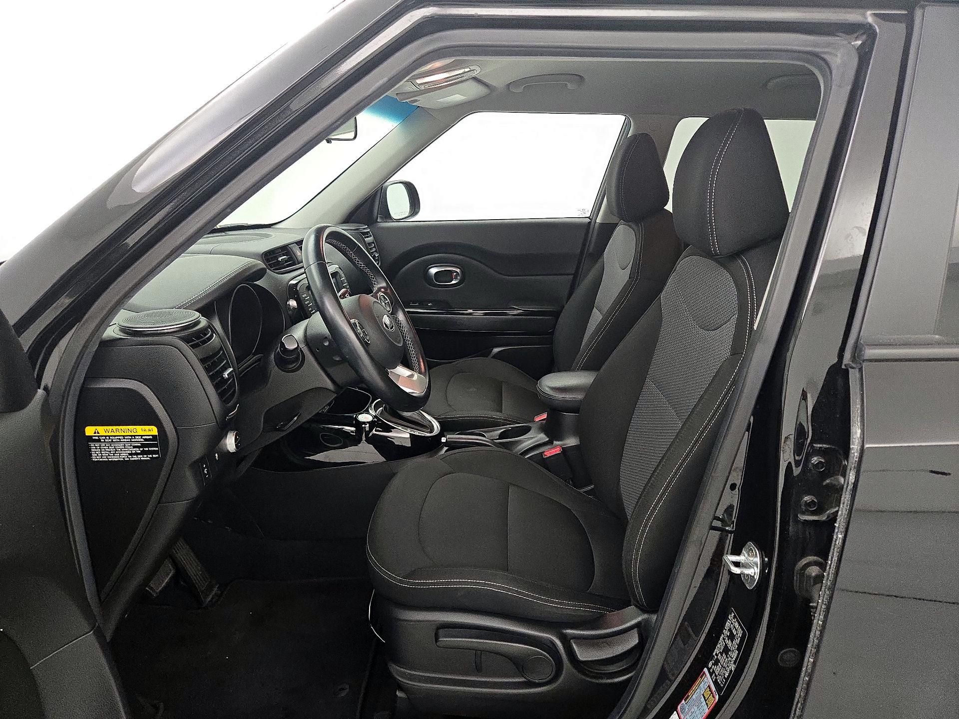 Thumbnail: 2017 Kia Soul - 11
