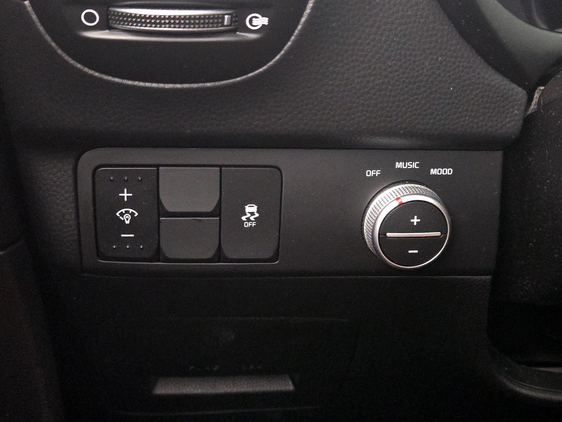 Thumbnail: 2017 Kia Soul - 13