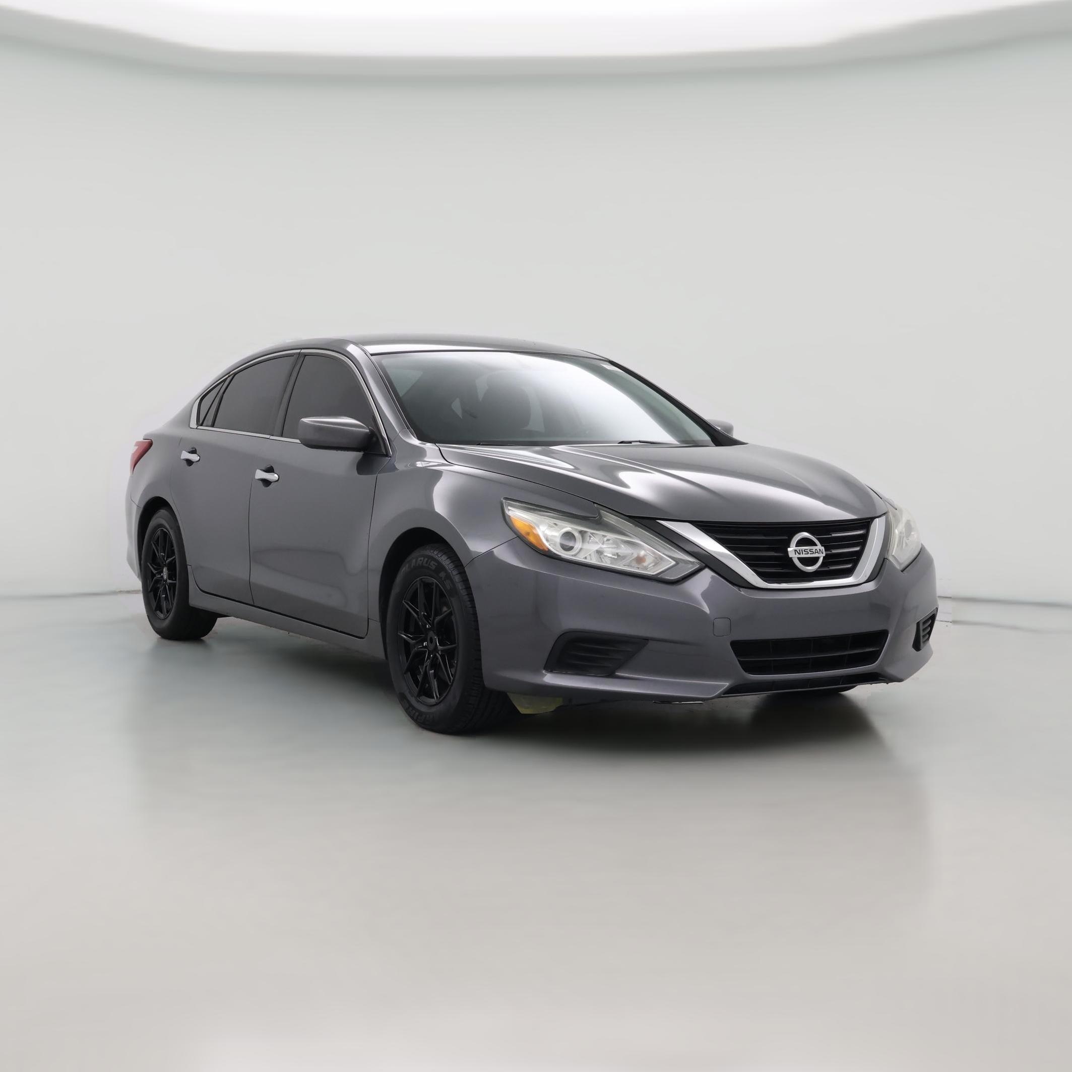 Thumbnail: 2017 Nissan Altima - 1