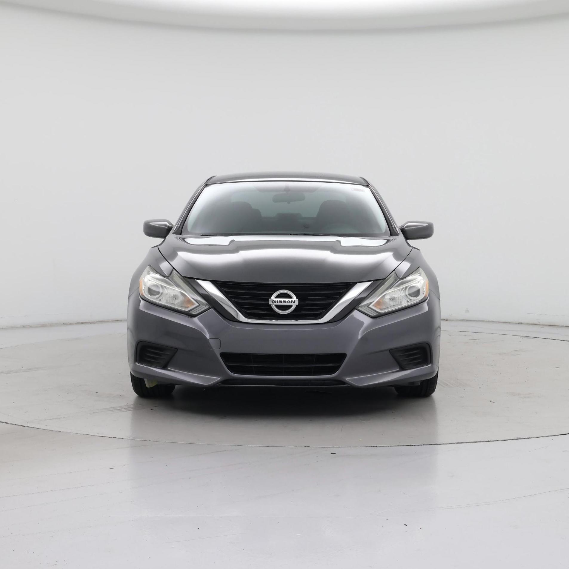 Thumbnail: 2017 Nissan Altima - 5