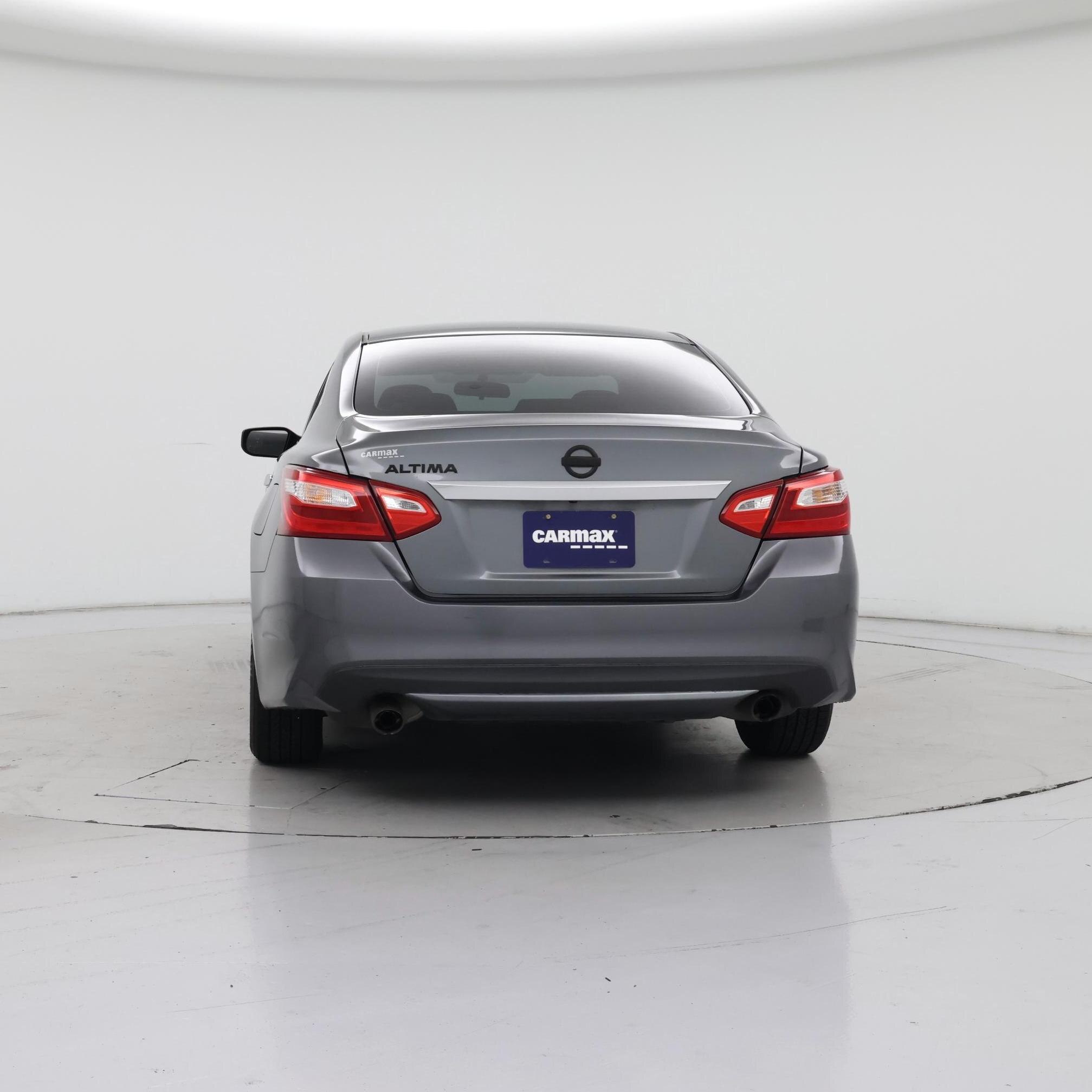 Thumbnail: 2017 Nissan Altima - 6