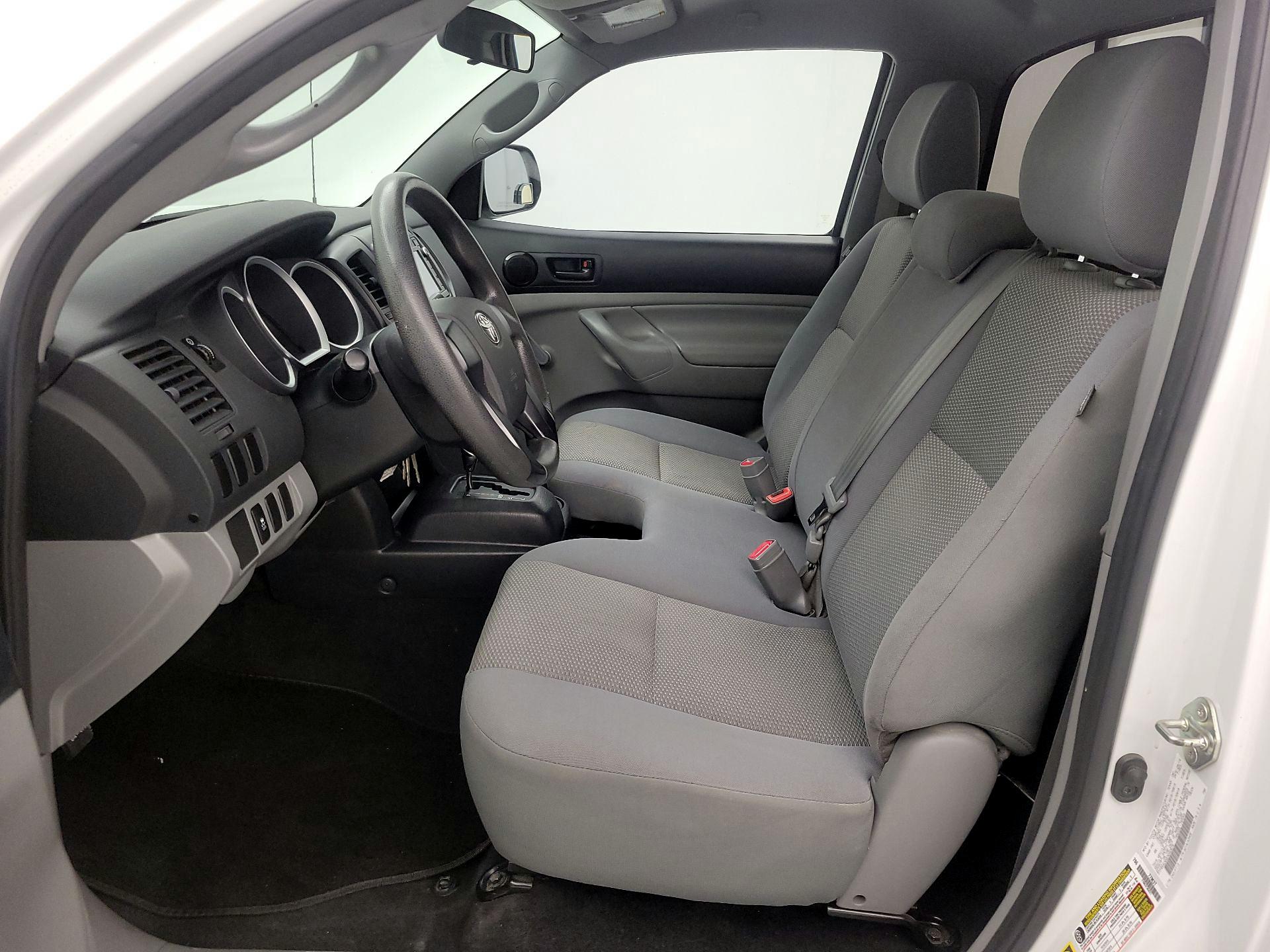 Thumbnail: 2014 Toyota Tacoma - 11