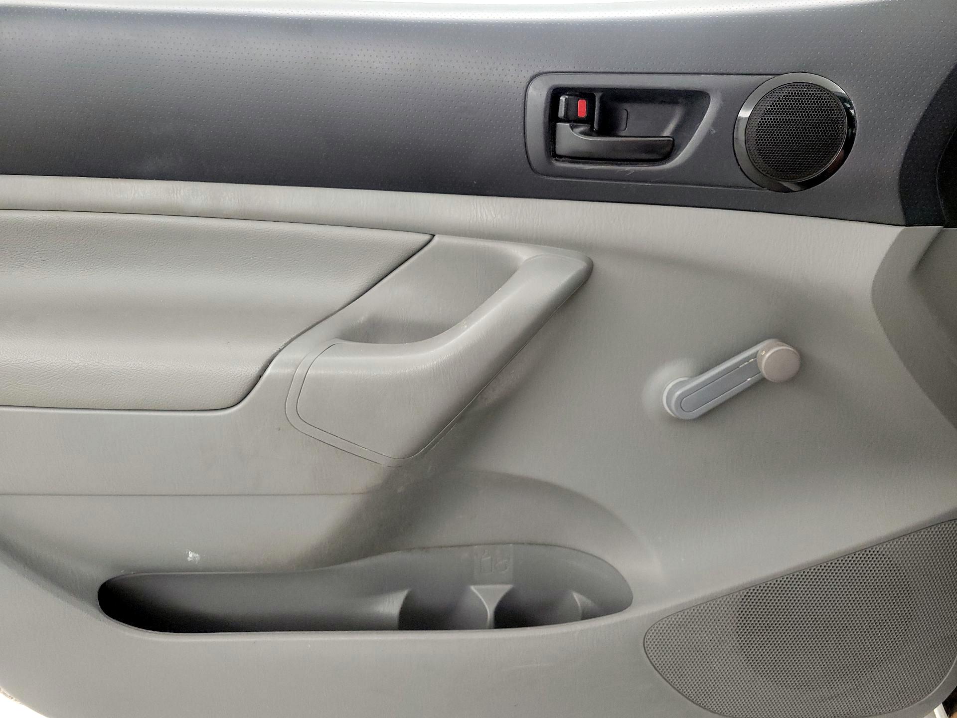 Thumbnail: 2014 Toyota Tacoma - 12