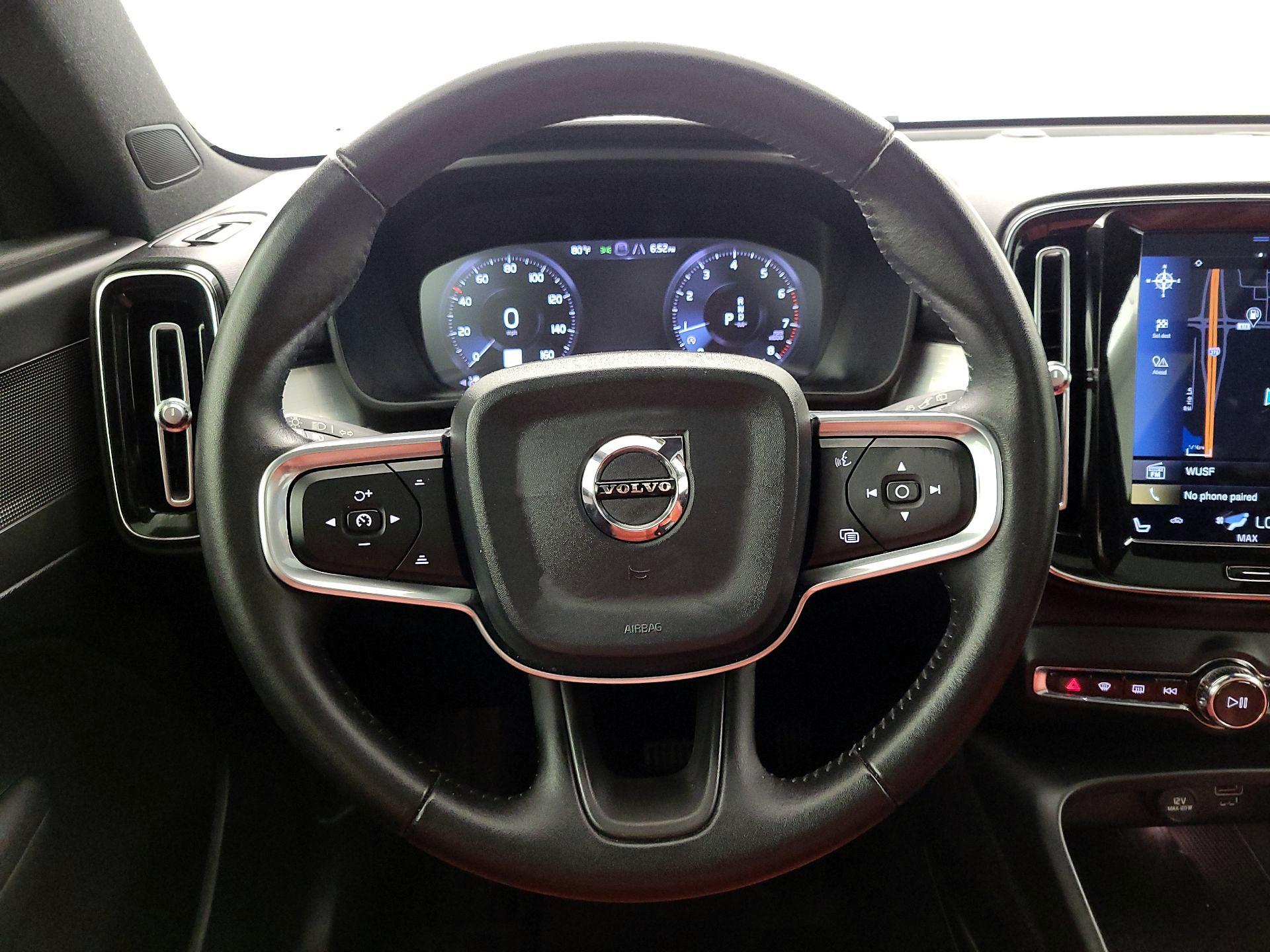 Thumbnail: 2020 Volvo XC40 - 10