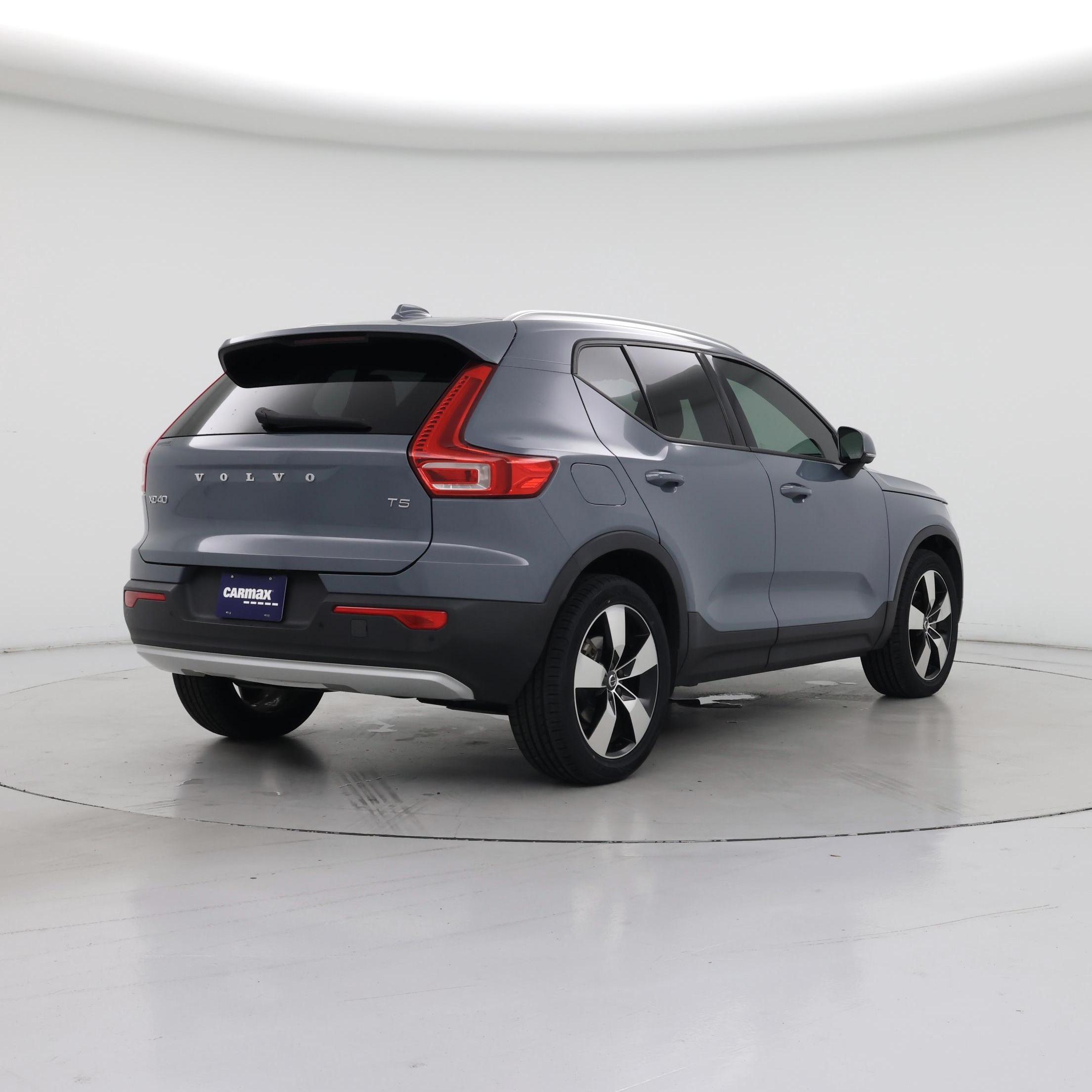 Thumbnail: 2020 Volvo XC40 - 8