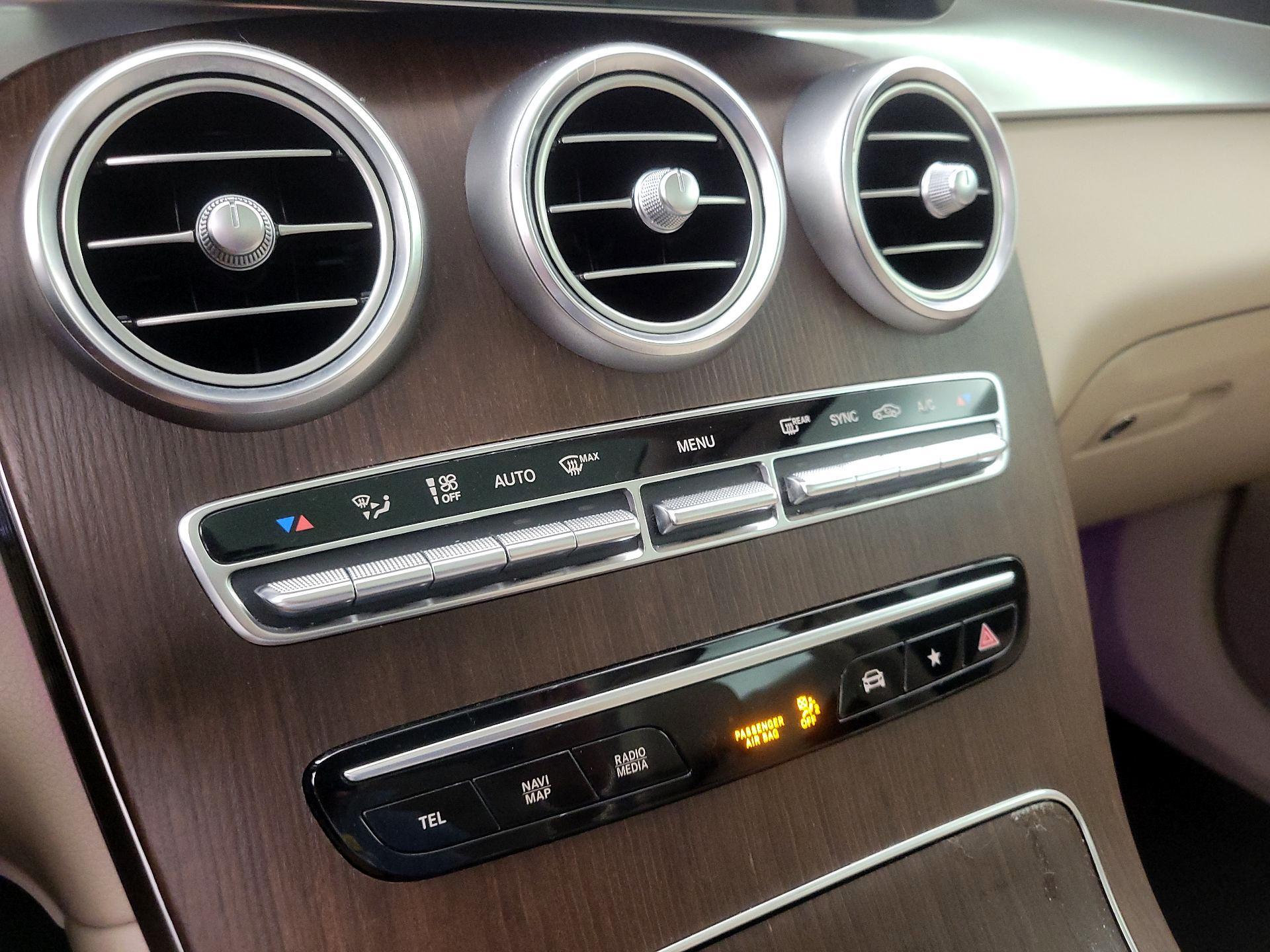 Thumbnail: 2020 Mercedes-Benz GLC - 16