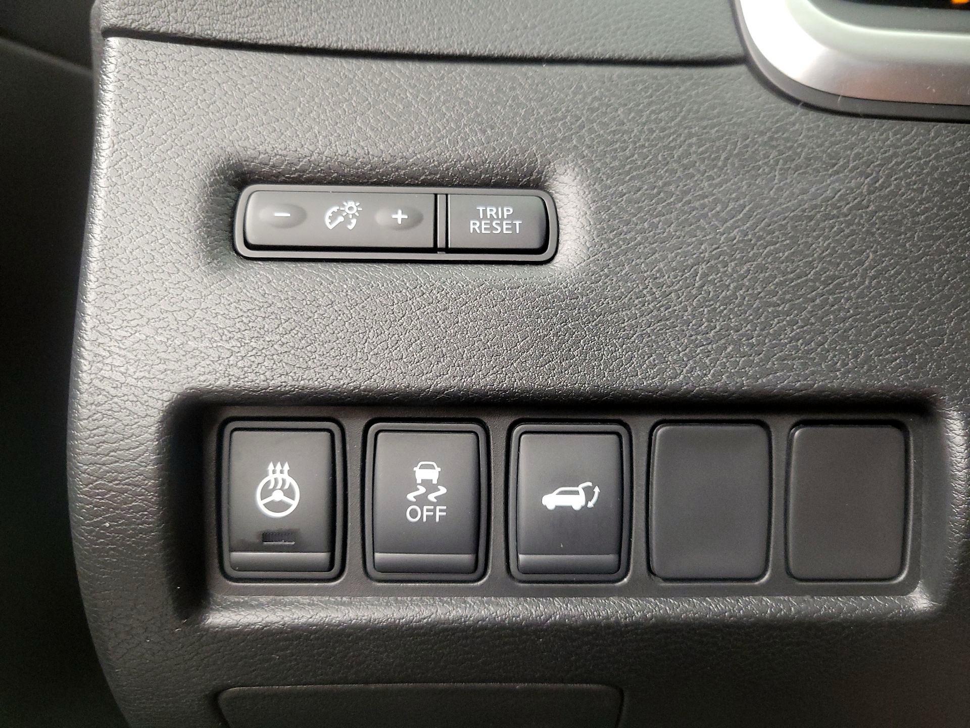 Thumbnail: 2016 Nissan Murano - 13