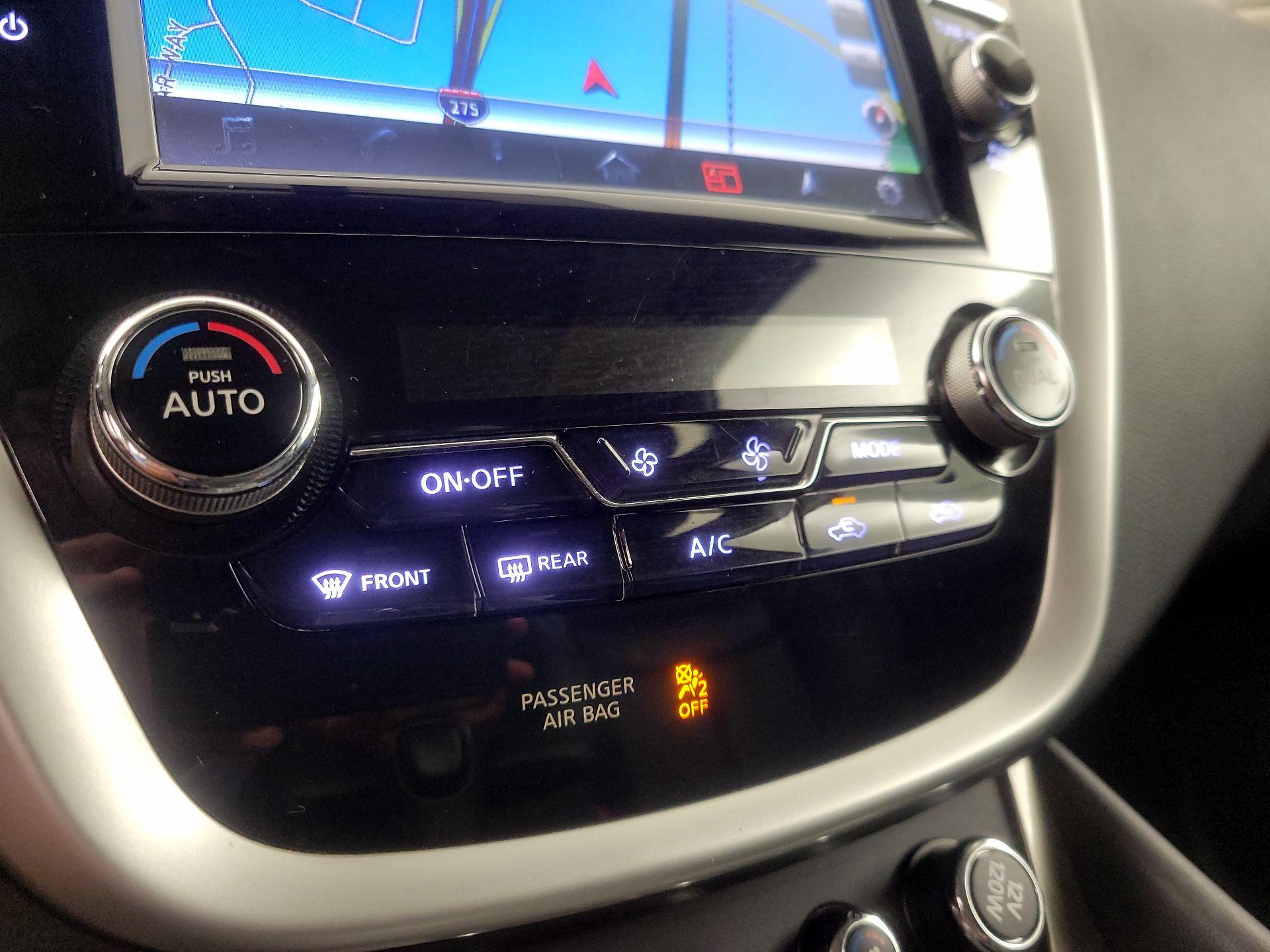 Thumbnail: 2016 Nissan Murano - 17