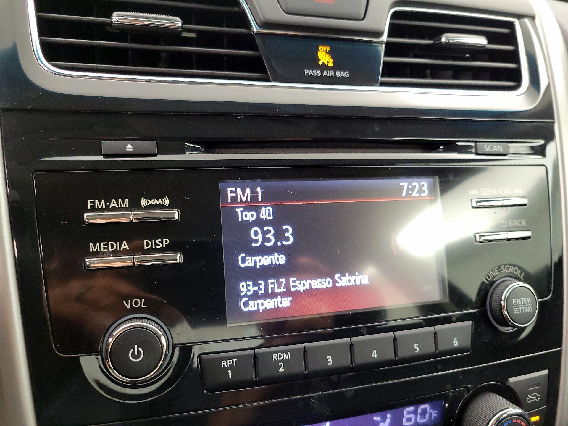 Thumbnail: 2015 Nissan Altima - 15